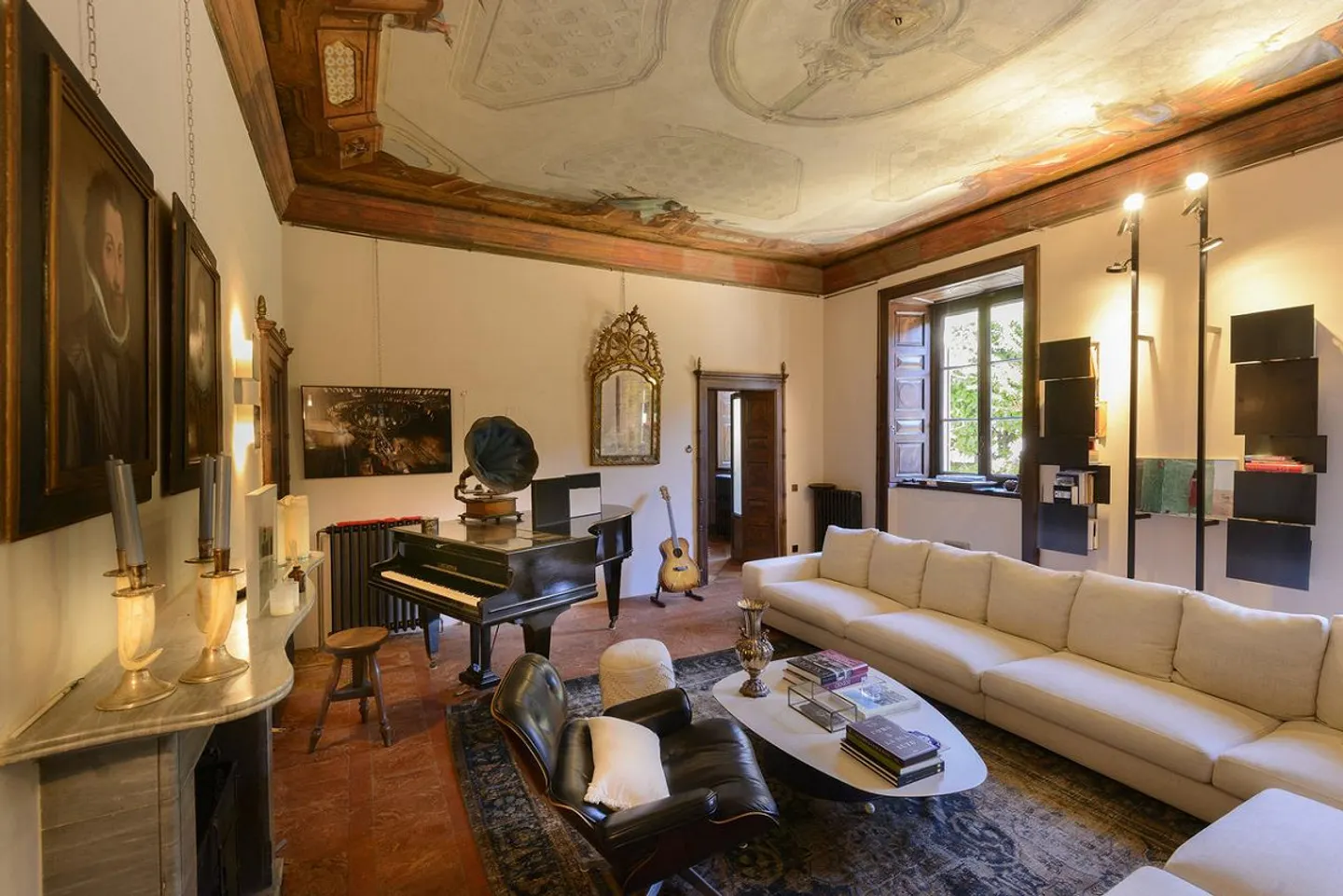 Guidini Castle - Magnificent Historical Property in Collina d'Oro - Photo 6 of 16