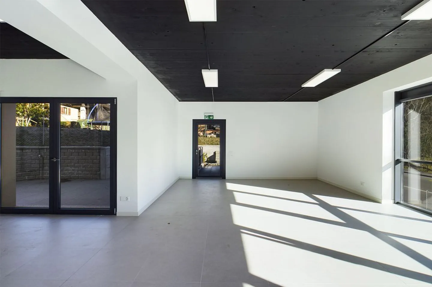 Neues Geschäftsgebäude - Foto 7 von 13