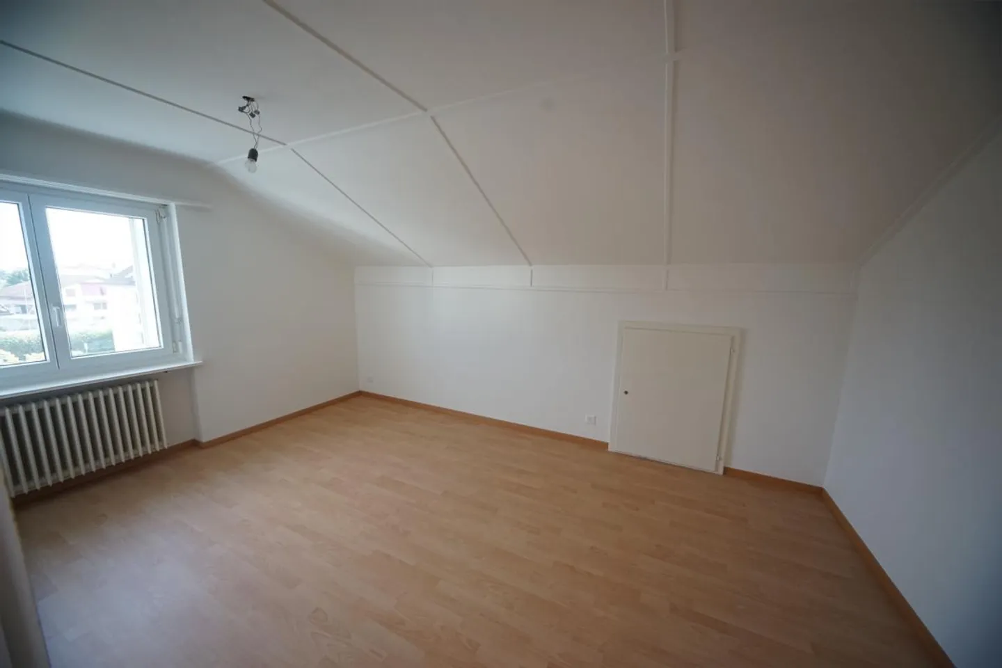 Beautiful, cozy 2 1/2 room attic apartment without balcony - Photo 6 of 8