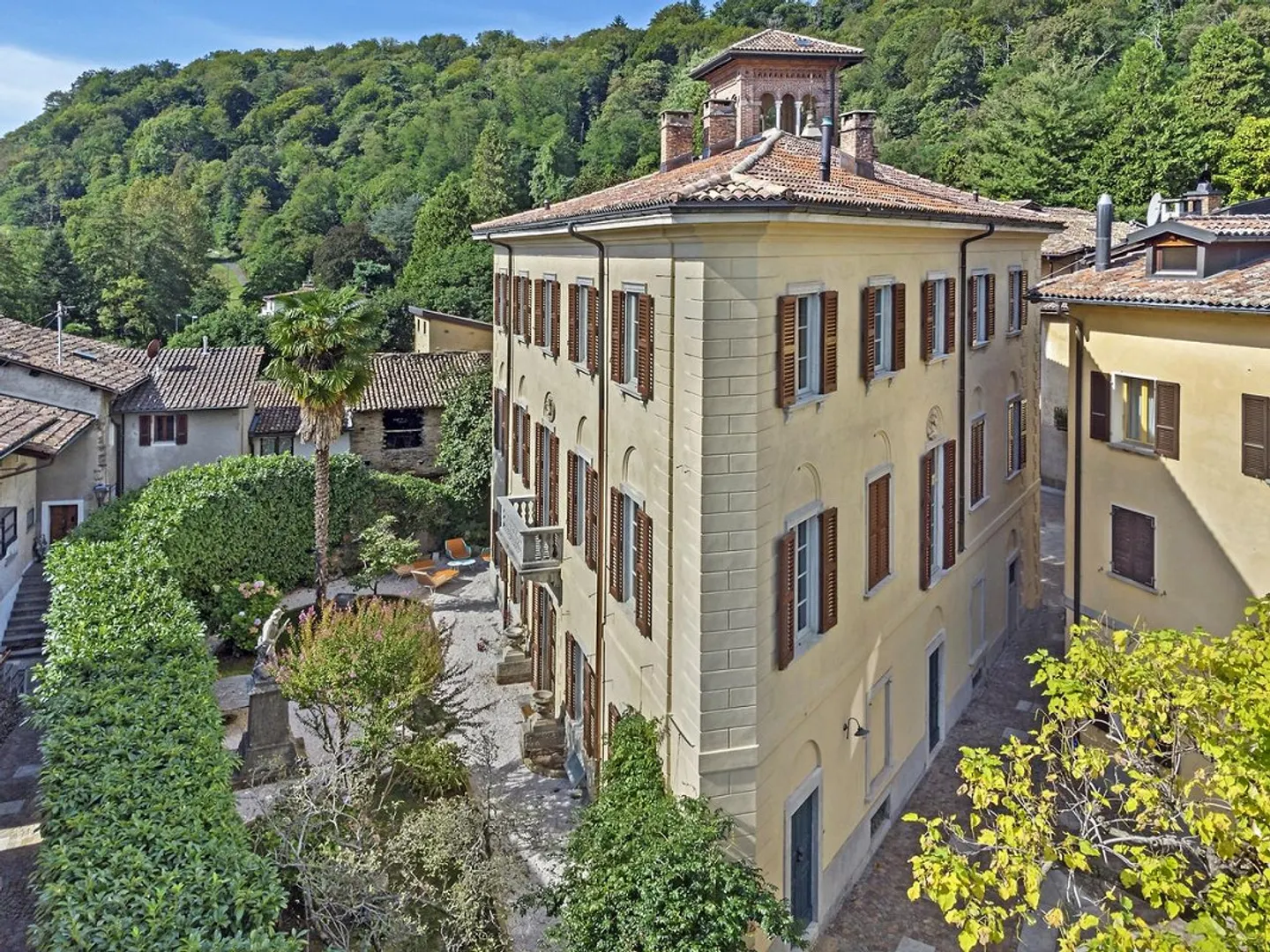 Guidini Castle - Magnificent Historical Property in Collina d'Oro - Photo 4 of 16