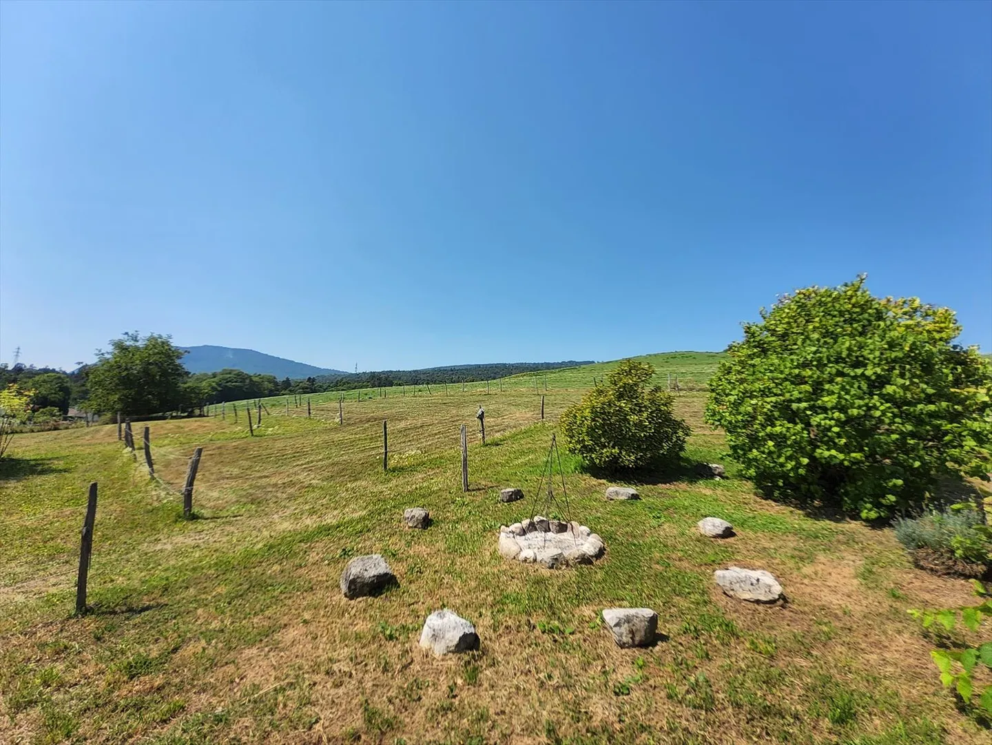 Proprietà nella natura ristrutturata con opzione area equestre - Foto 16 di 18