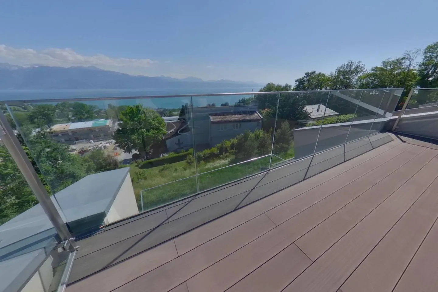 Triplex Villa with Spectacular Views - Photo 2 of 7