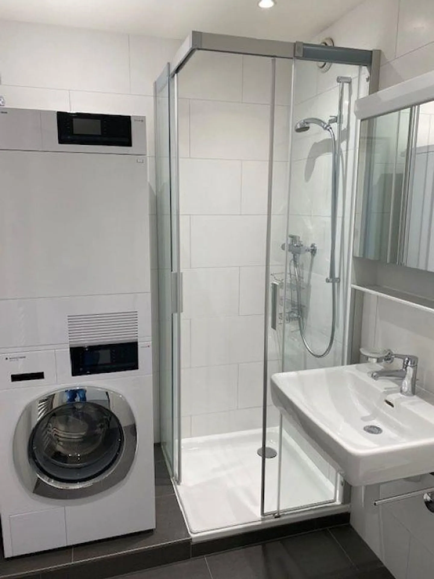 Renovierte Wohnung mit Blick ins Grüne - Foto 9 von 11