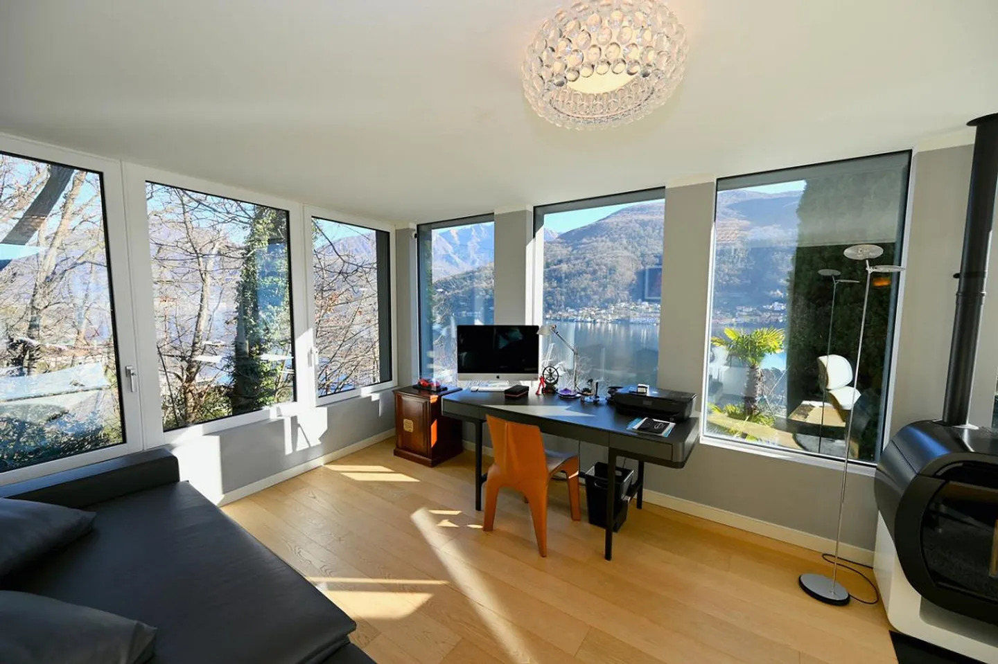Villa de Luxe Exclusive avec Piscine Intérieure et Vue sur le Lac - Photo 14 sur 23
