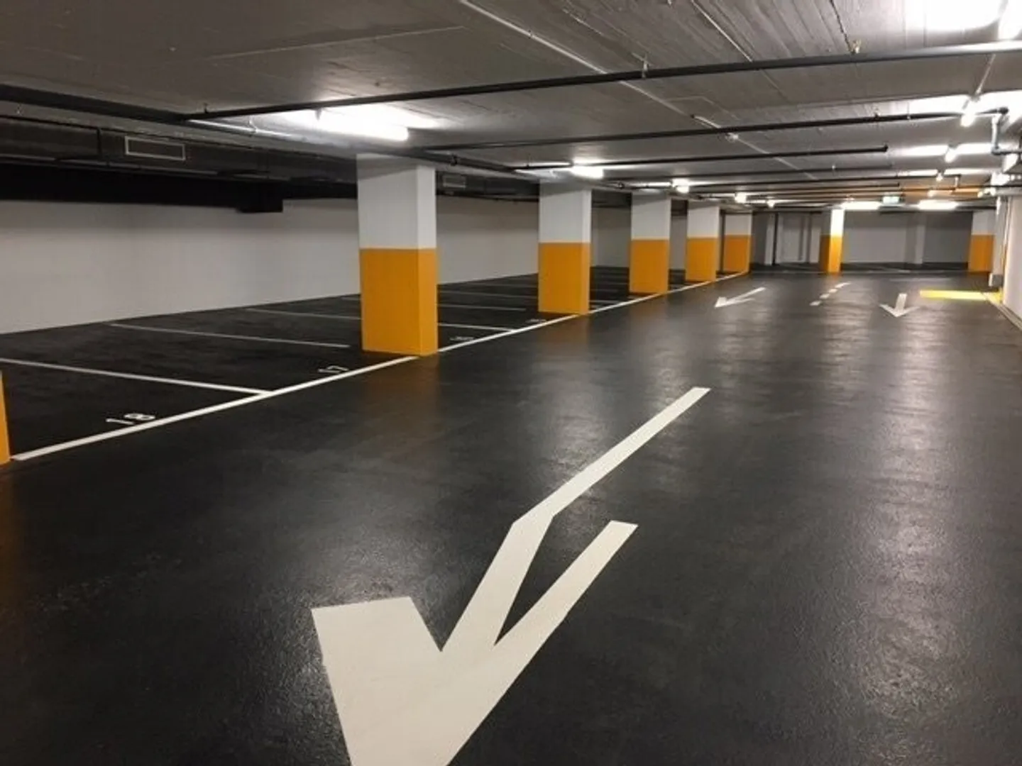 Parkplatz in Luzern - Foto 3 von 3