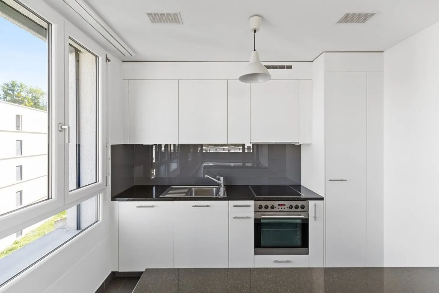 Charming Apartment in Adliswil - Photo 2 of 8