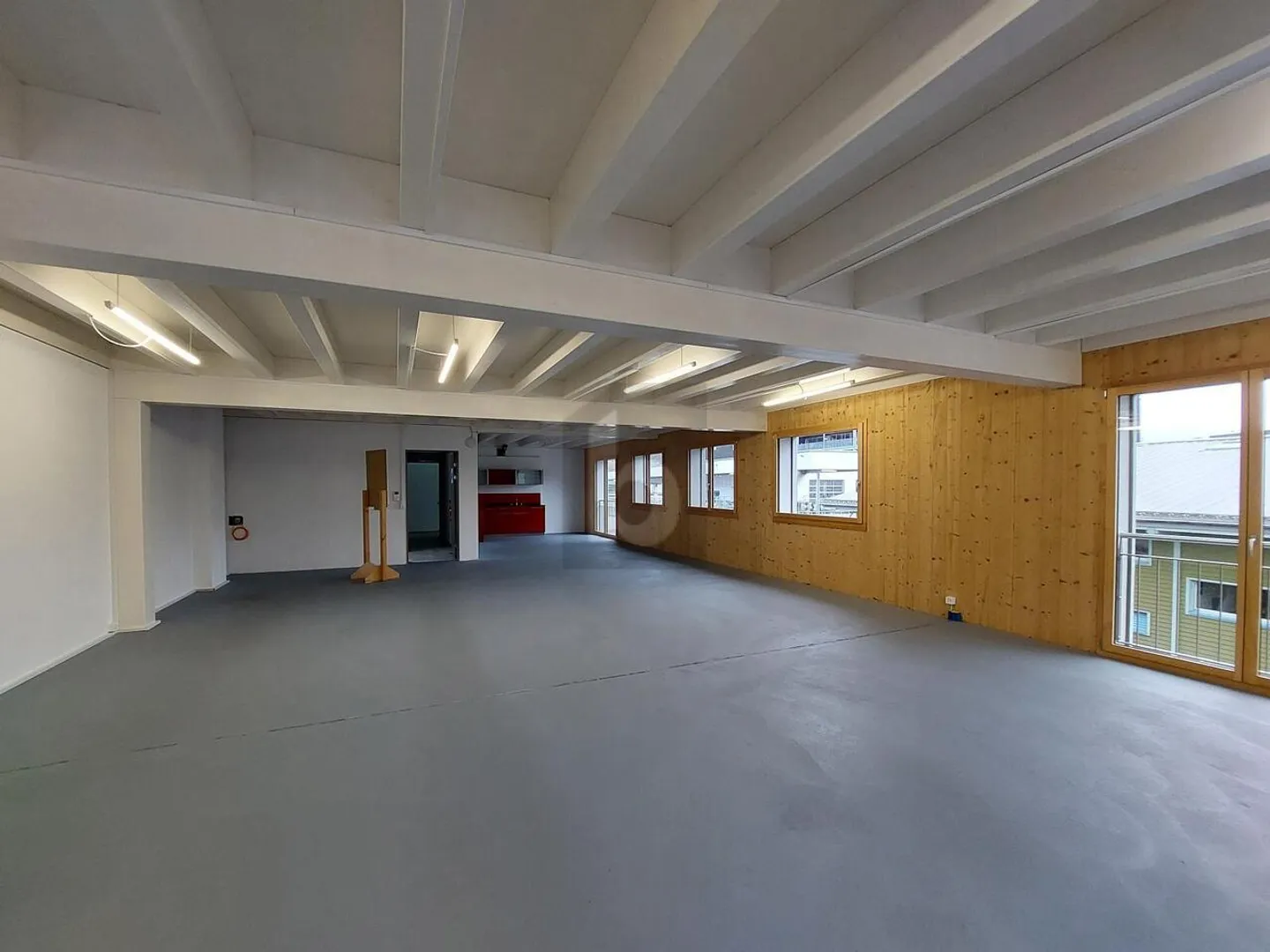 EMPLACEMENT ATTRACTIF AVEC UN GRAND POTENTIEL ! - Photo 3 sur 6