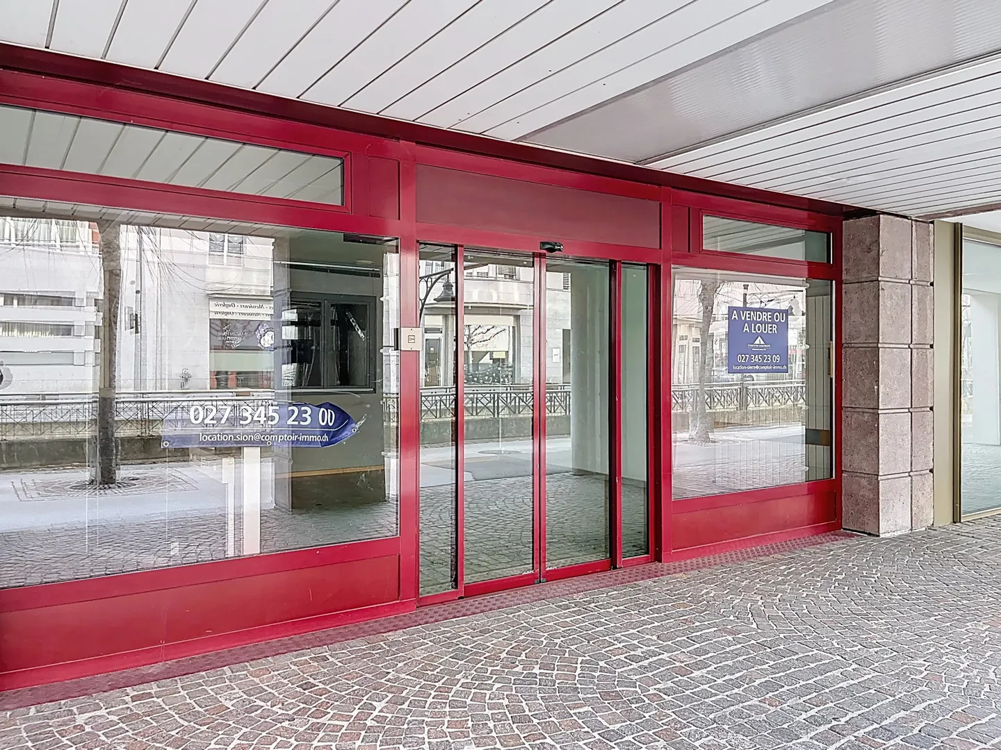 Spacious Commercial Space in Sierre - Photo 2 of 12