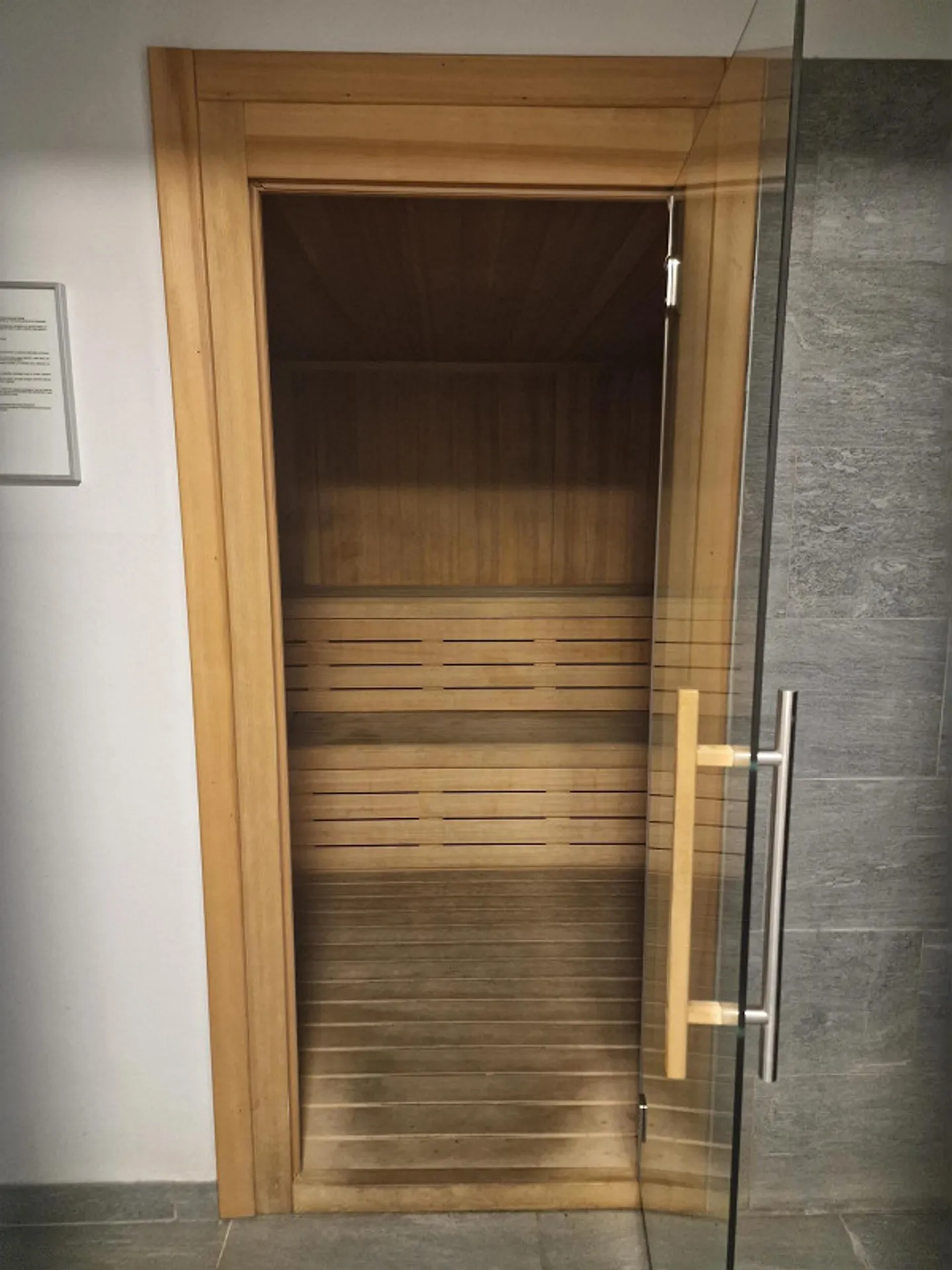 Luxuriöse Attika mit Panoramablick - Foto 28 von 30