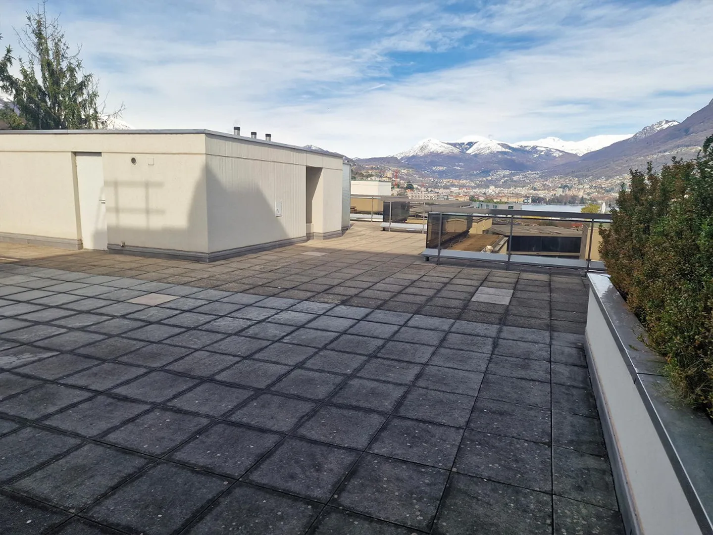 Luxuriöse Attika mit Panoramablick - Foto 29 von 30