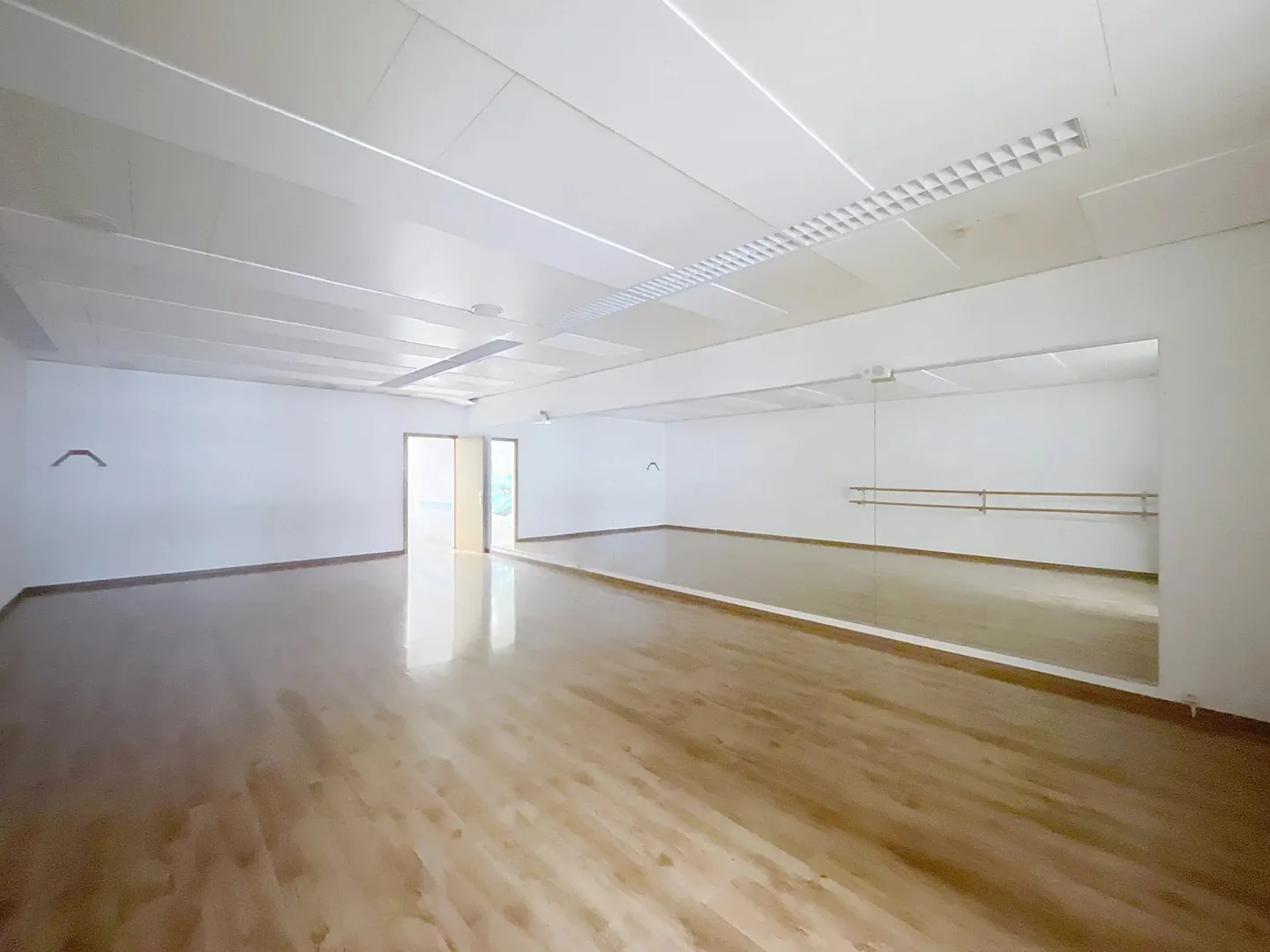 Spacious Commercial Space in Sierre - Photo 7 of 12