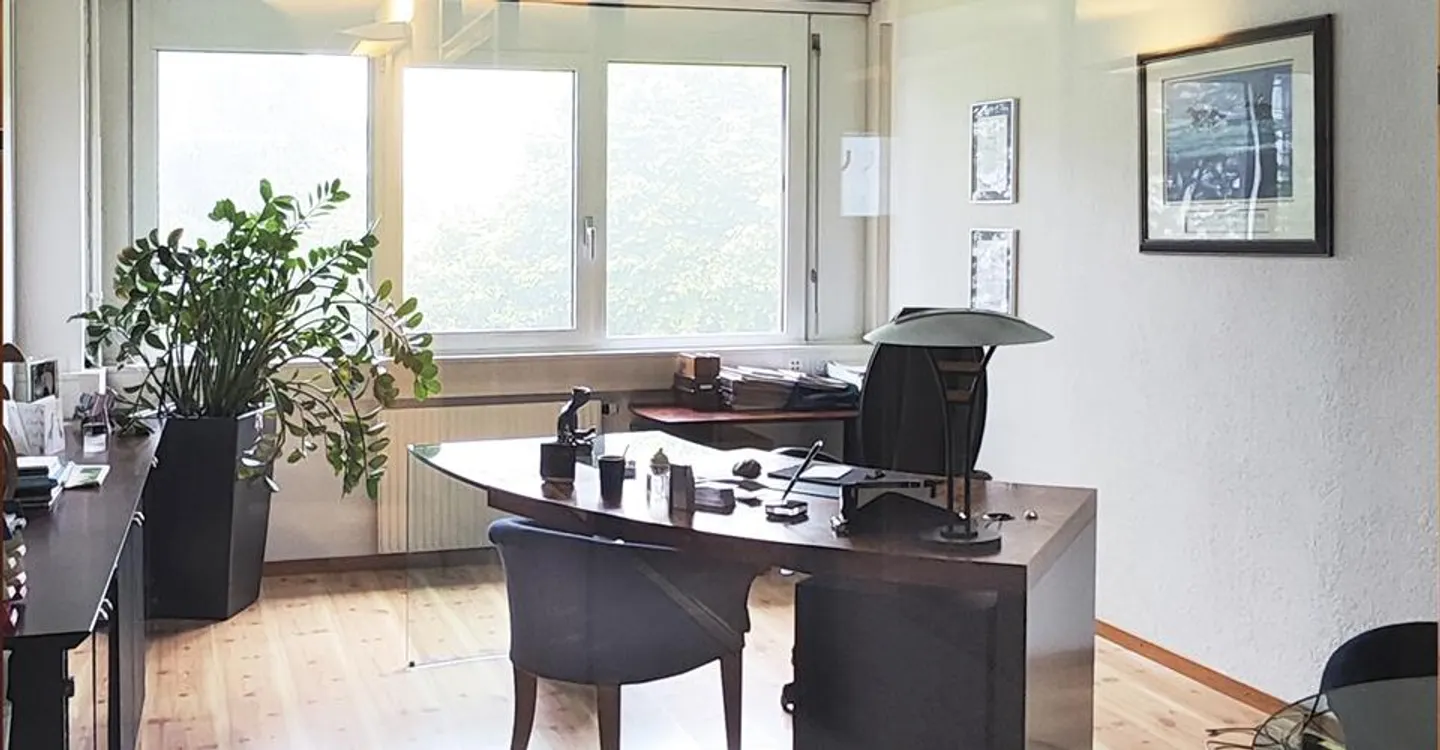 Un'opportunità unica per i vostri uffici, al piano terra di un edificio idealmente situato - Foto 3 di 5