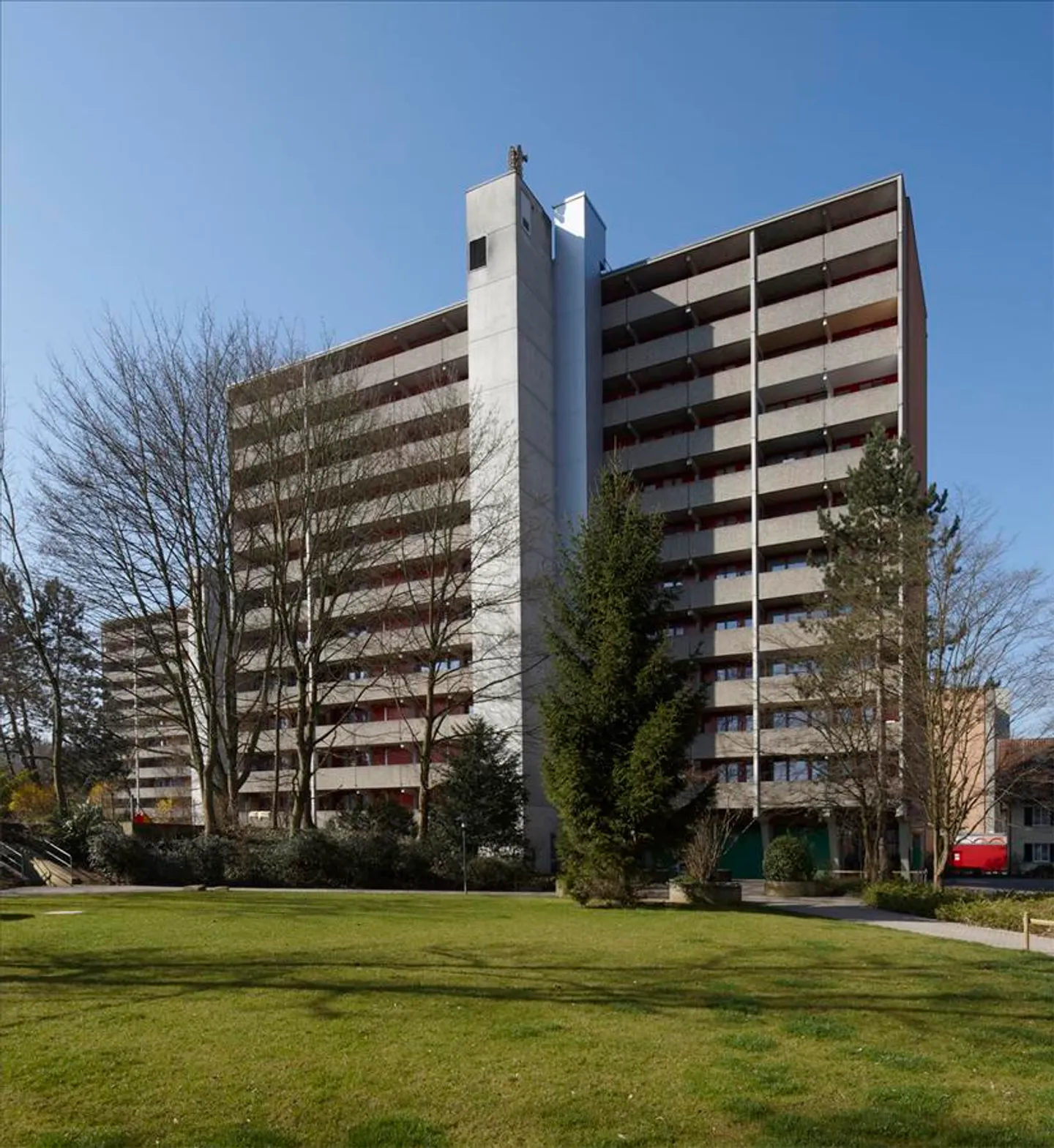 Geräumige Wohnung mit Service - Foto 6 von 6