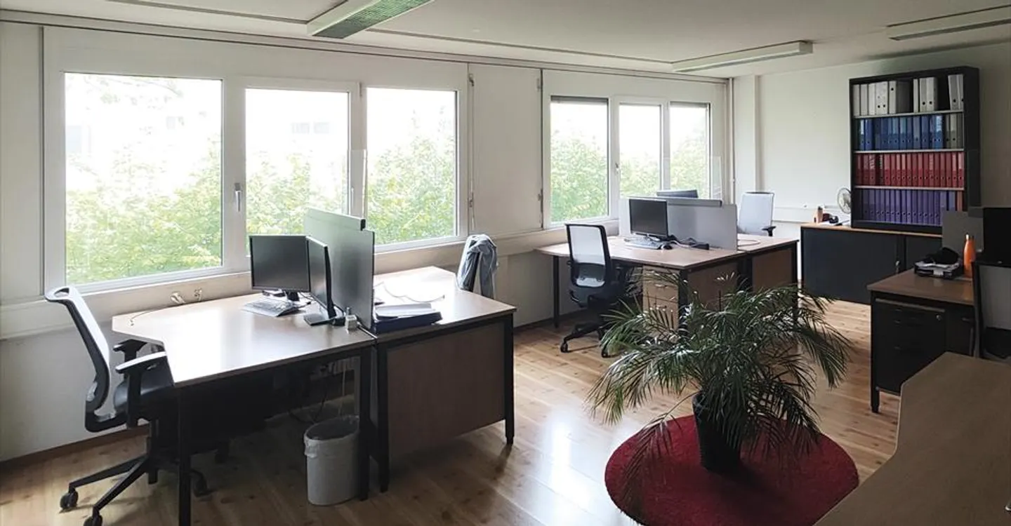 Un'opportunità unica per i vostri uffici, al piano terra di un edificio idealmente situato - Foto 5 di 5