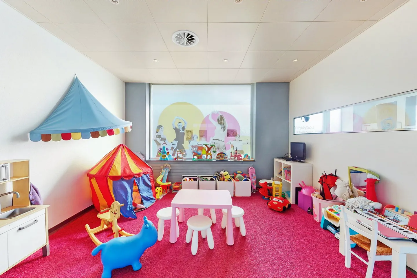 236m² - Vielseitig nutzbares Geschäftslokal -  befristen bis Anfang 2027 - Foto 6 von 11