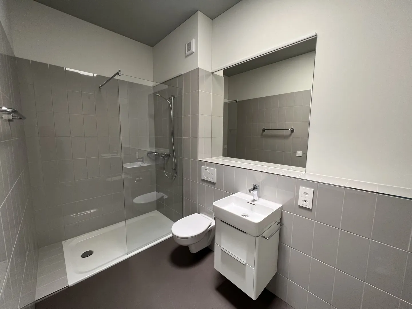 Appartamento moderno con 1 camera cerca nuovi inquilini - Foto 5 di 7