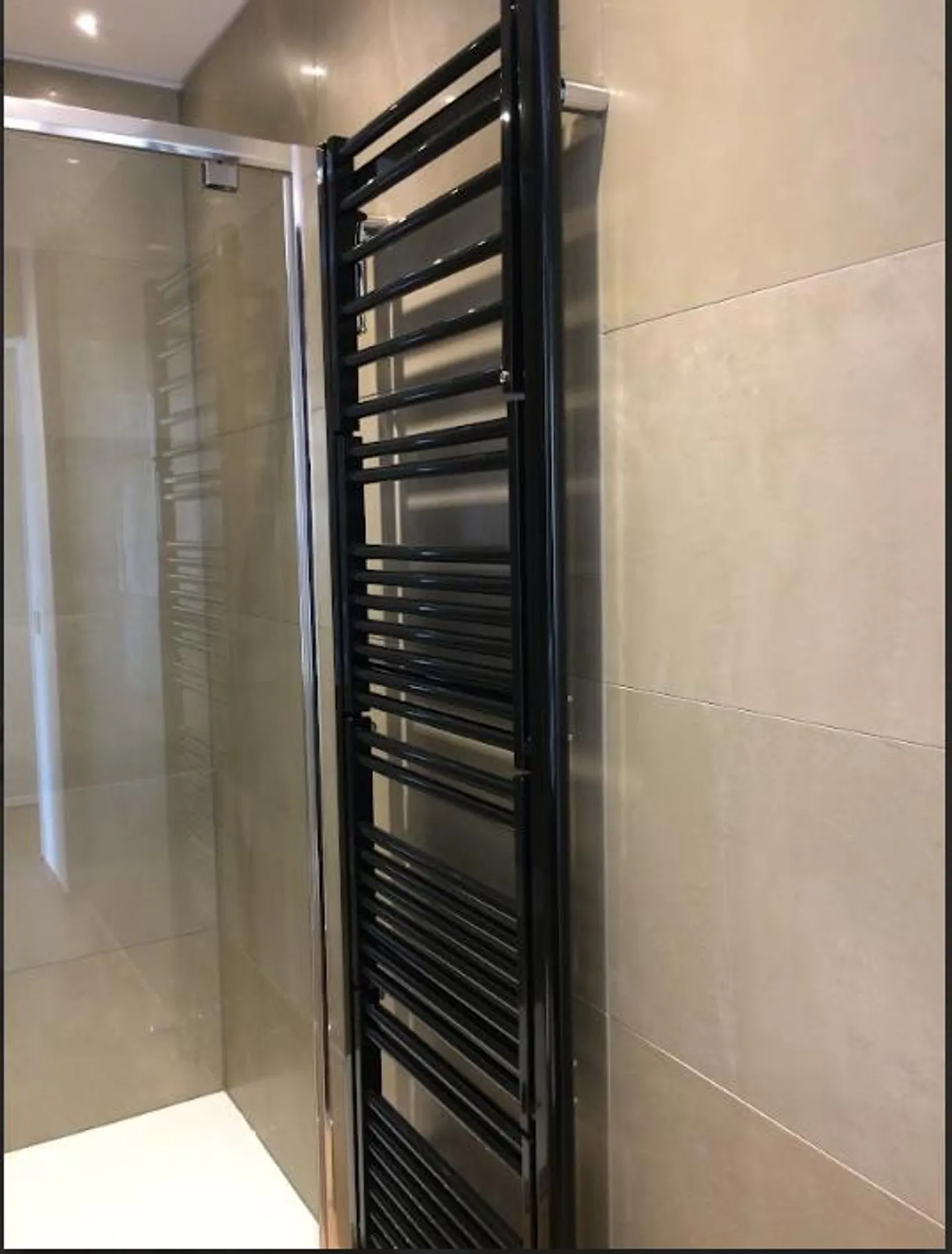 Appartamento moderno con terrazza - Foto 8 di 16