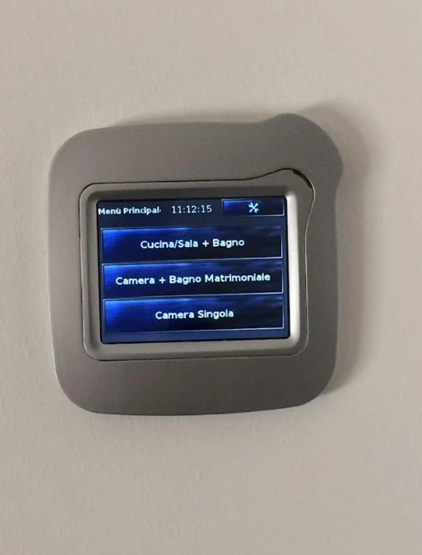 Appartamento moderno con terrazza - Foto 9 di 16