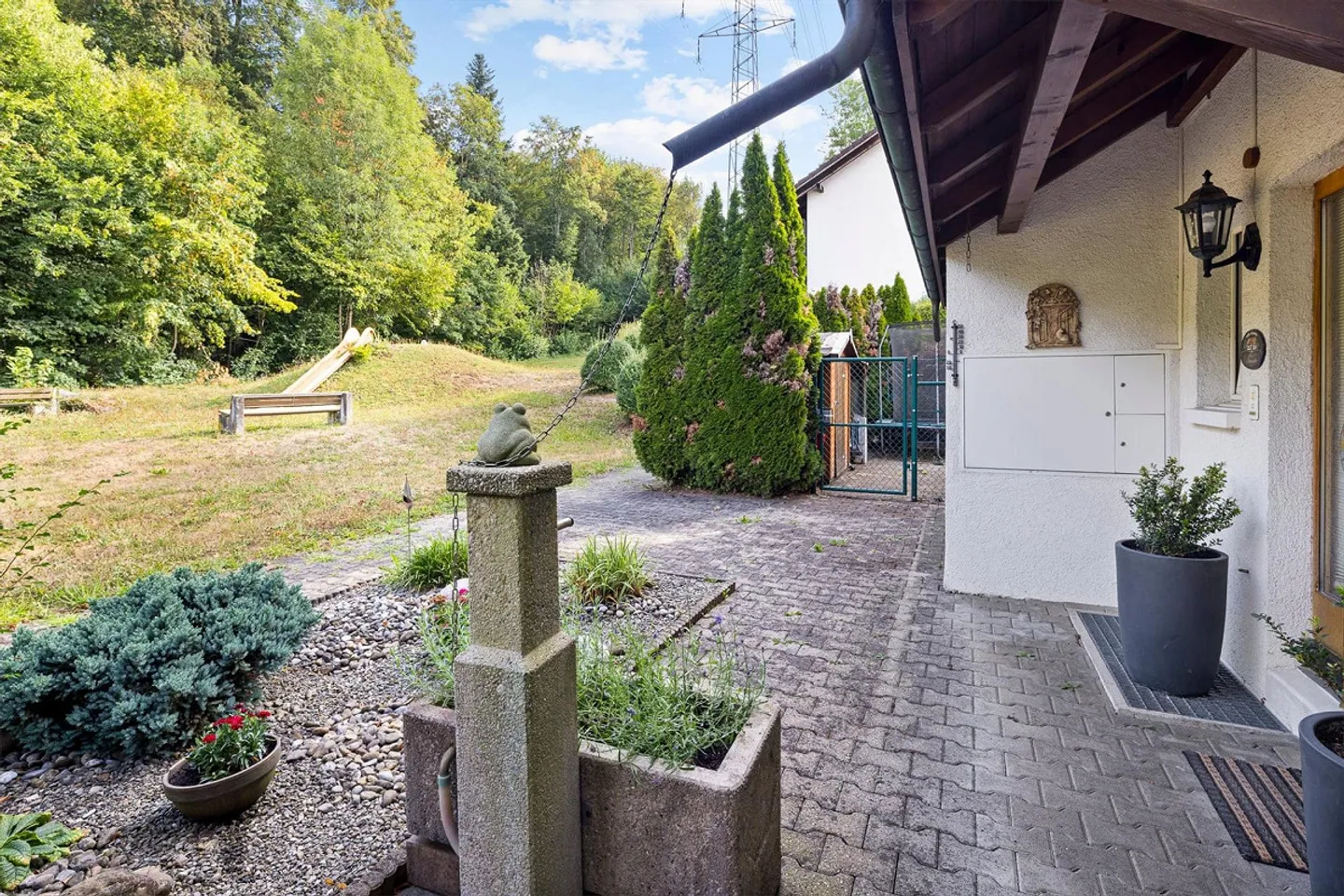 Oasi Familiare in un Quartiere Residenziale Attraente - con Due Stanze Extra - Foto 11 di 12