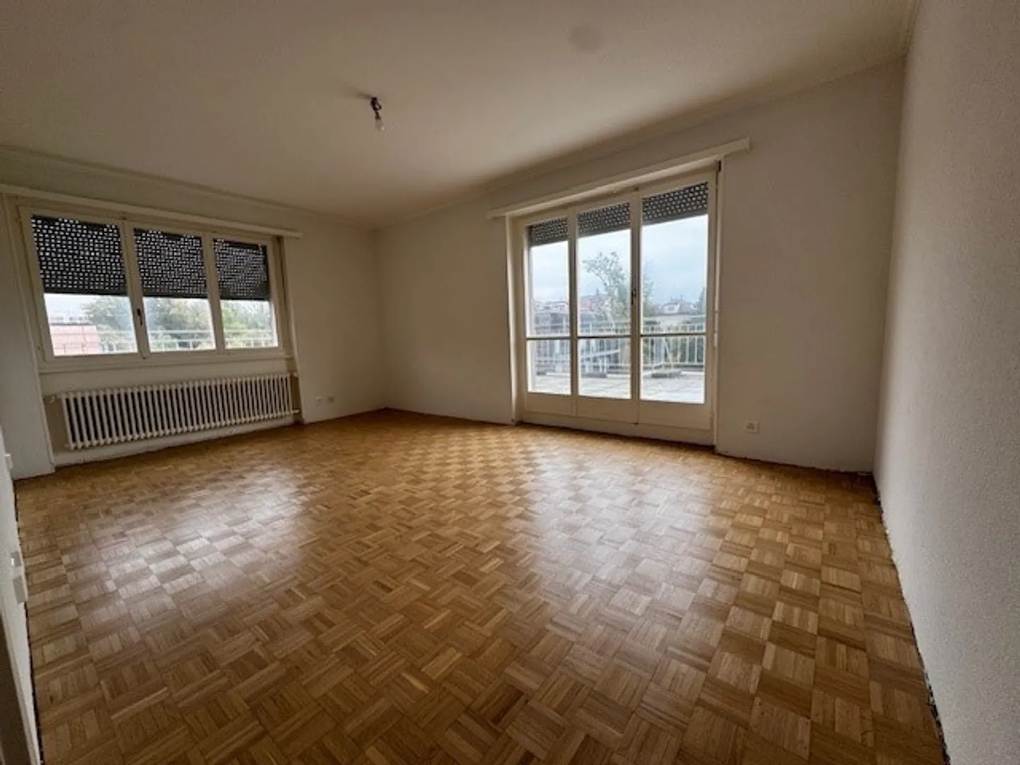 Appartamento di quattro stanze al 5° piano con grande terrazza - Foto 2 di 7