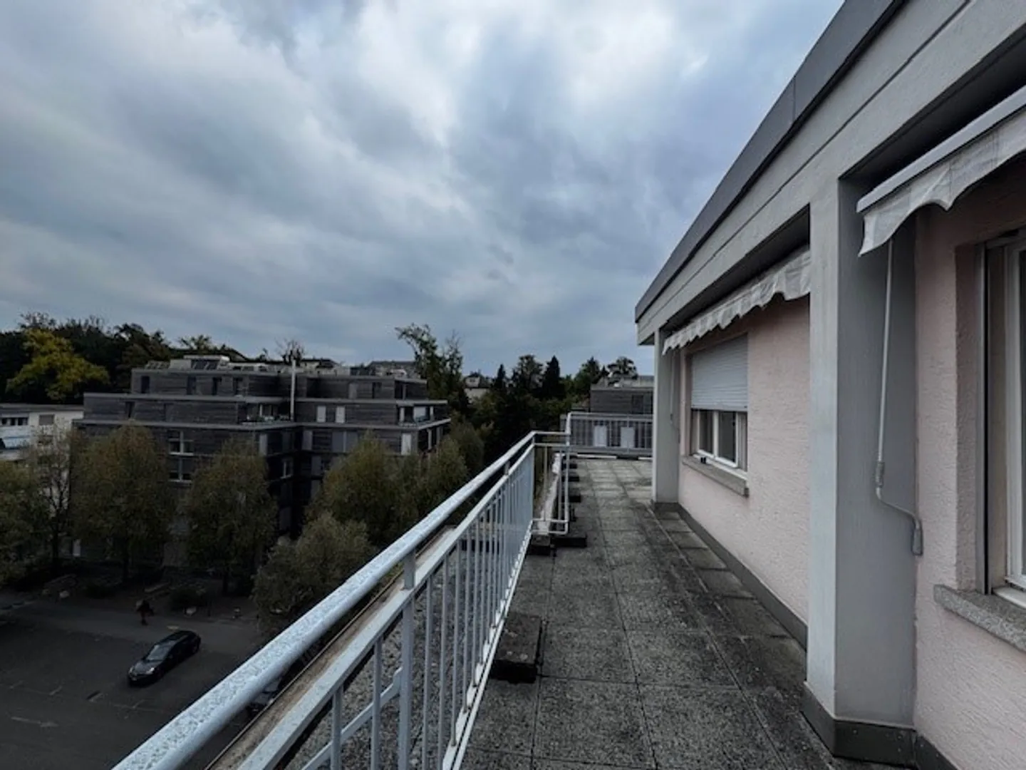 Appartamento di quattro stanze al 5° piano con grande terrazza - Foto 5 di 7