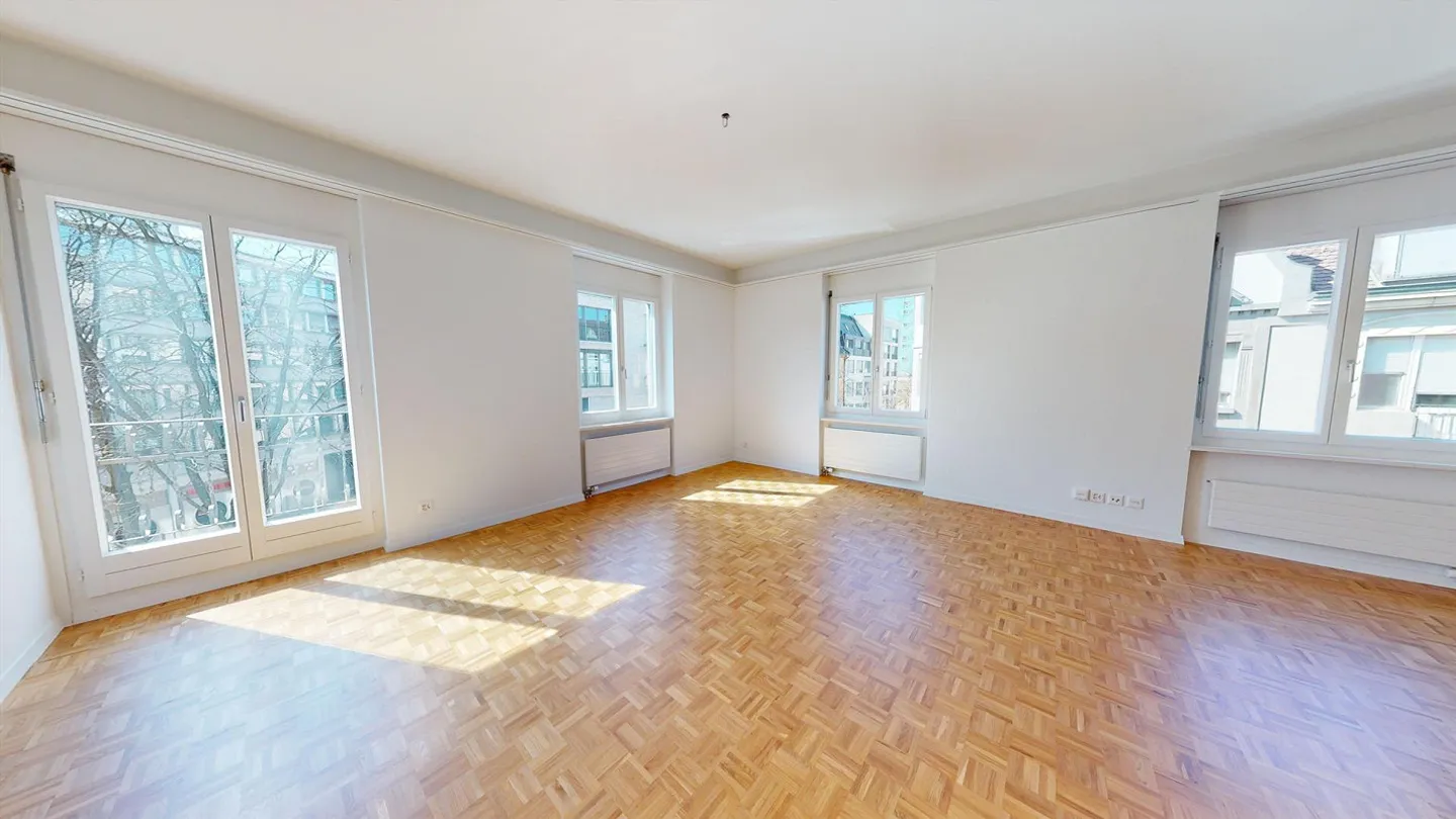 Charming and Central 2.5-Room Apartment in Zurich-Oerlikon - Photo 2 of 8