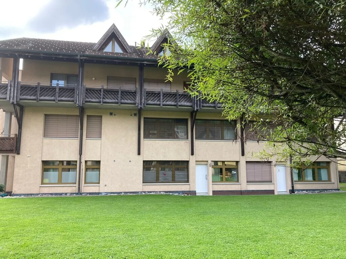 Appartement spacieux 3.5 pièces - Photo 1 sur 5