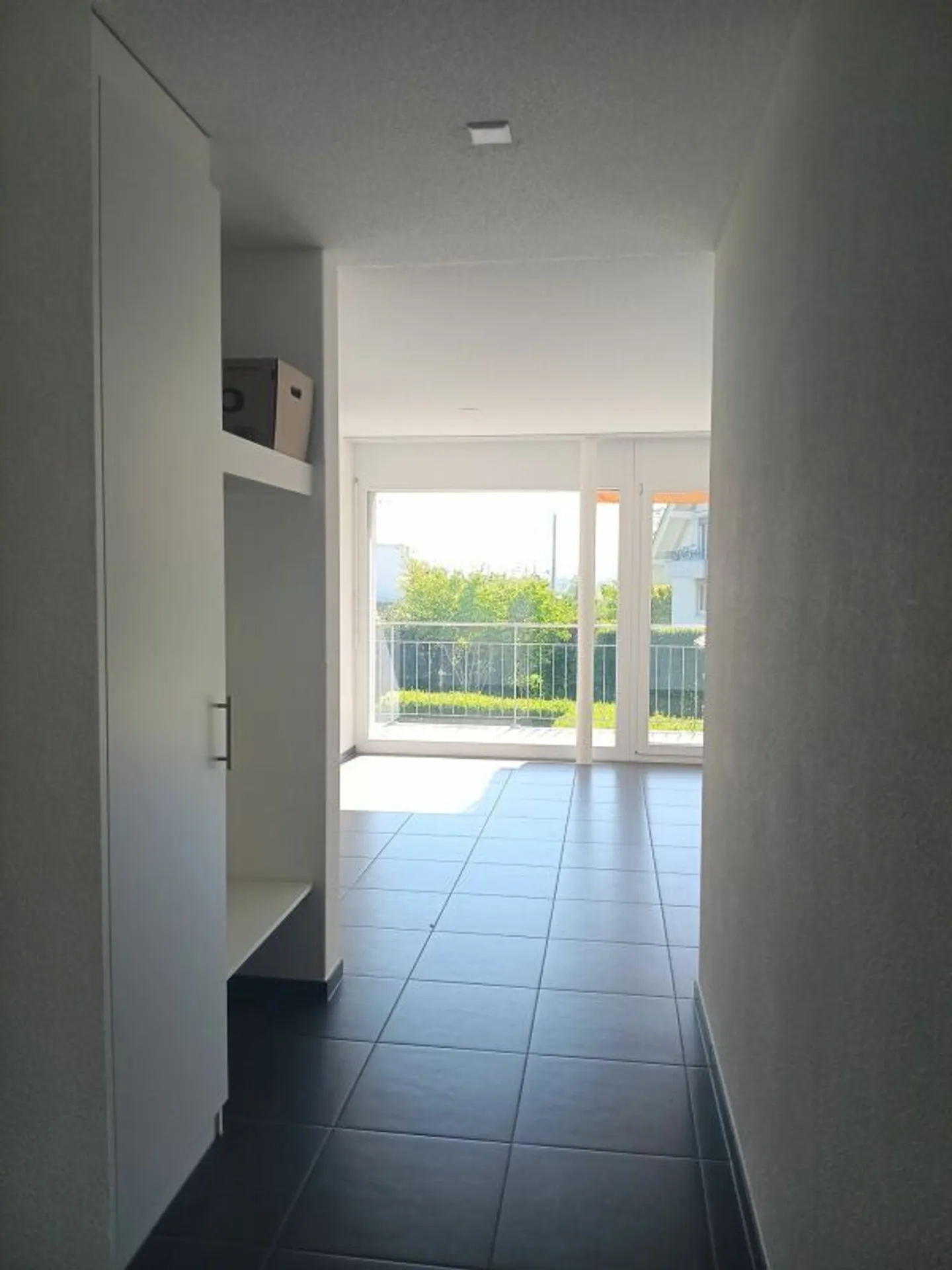 Modernes Apartment in Ins - Foto 1 von 9