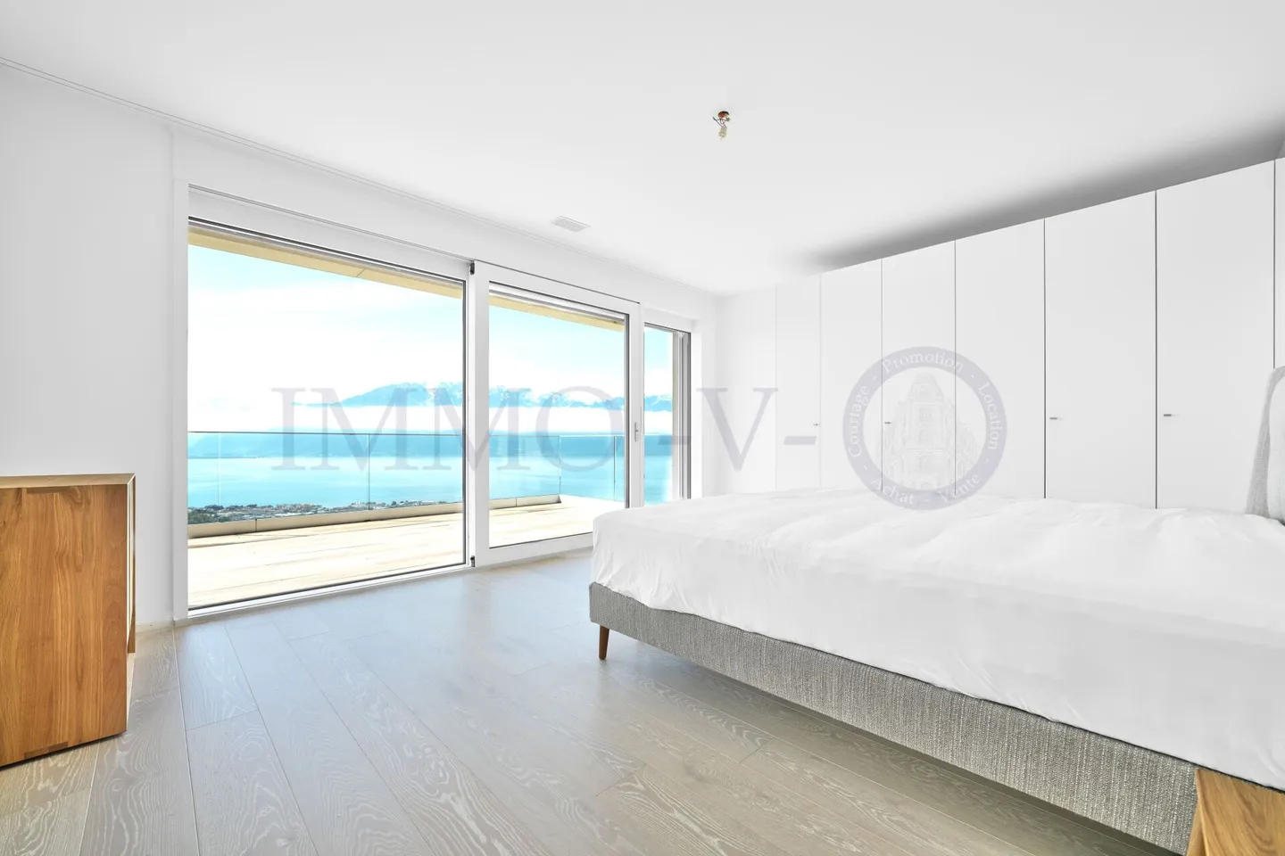 7 MIN DA VEVEY: APPARTAMENTO LUSSUOSO CON GRANDE TERRAZZA BALCONE E VISTA PANORAMICA - Foto 6 di 10