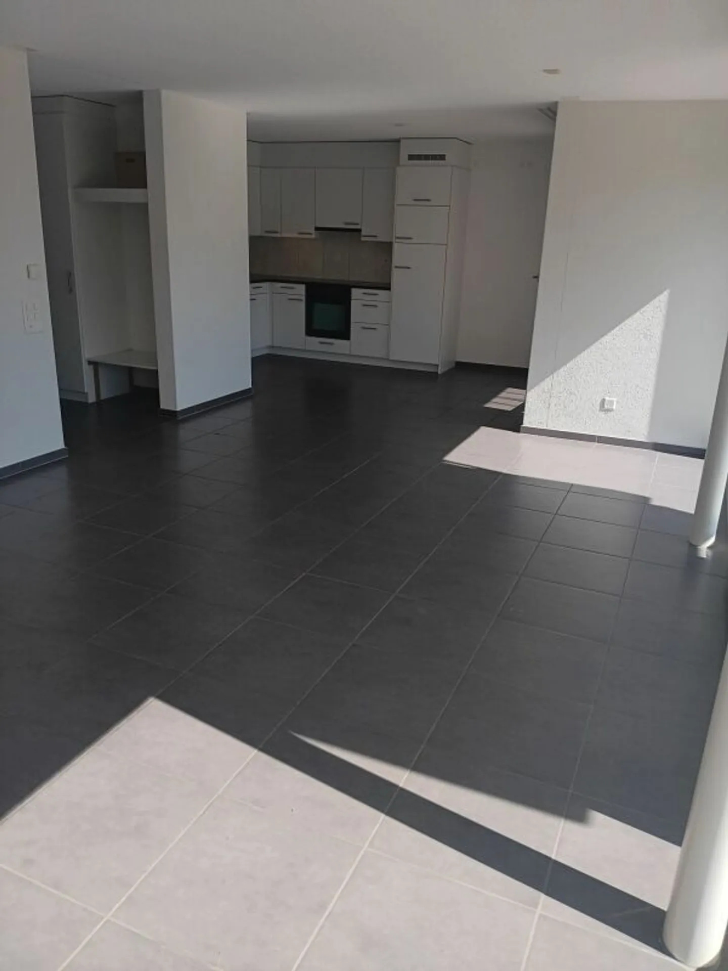 Modernes Apartment in Ins - Foto 7 von 9