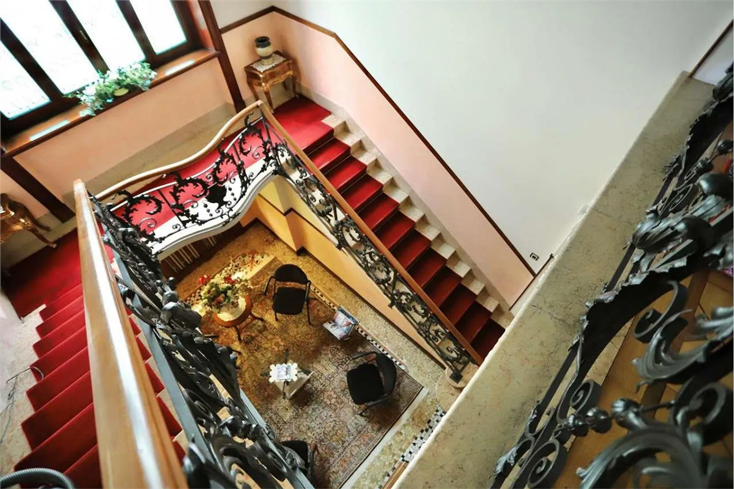 Villa in stile Liberty - Foto 2 di 11
