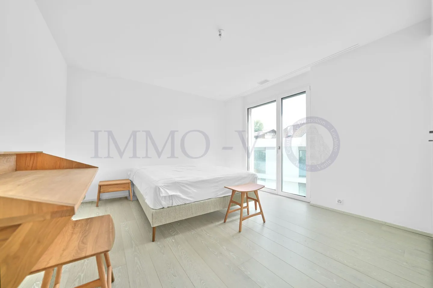 7 MIN DA VEVEY: APPARTAMENTO LUSSUOSO CON GRANDE TERRAZZA BALCONE E VISTA PANORAMICA - Foto 9 di 10