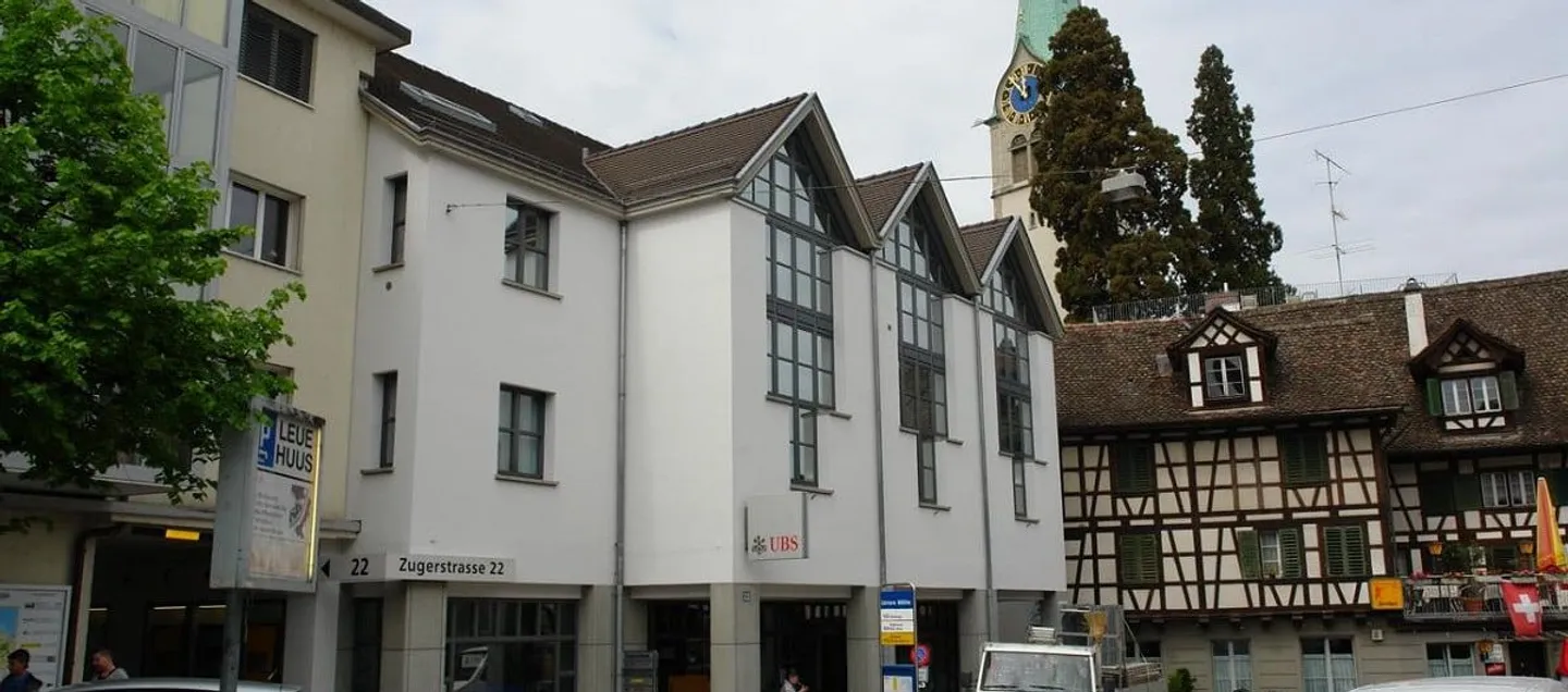 zentrale und grosszügige Gewerbefläche am Zürichsee - Foto 1 von 6