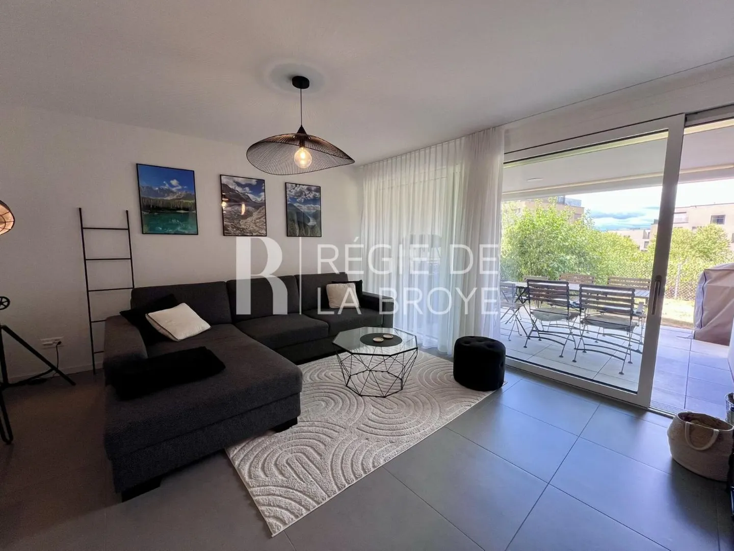 Apartment with 3.5 rooms on the ground floor in Estavayer-le-Lac - Photo 4 of 12