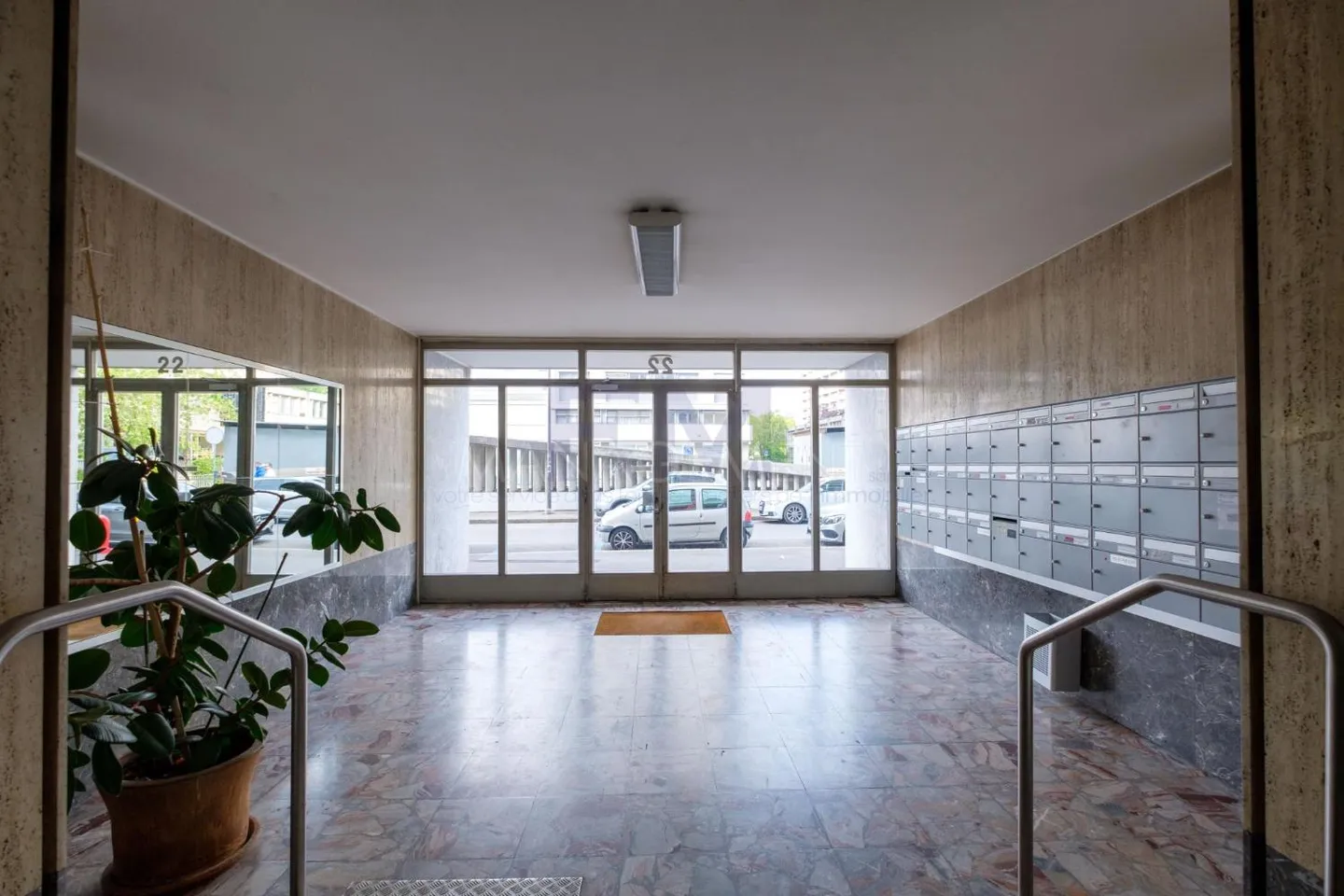 Servette, Avenue de Luserna, 4 stanze al 3° piano, ca. 65m2 - Foto 8 di 11