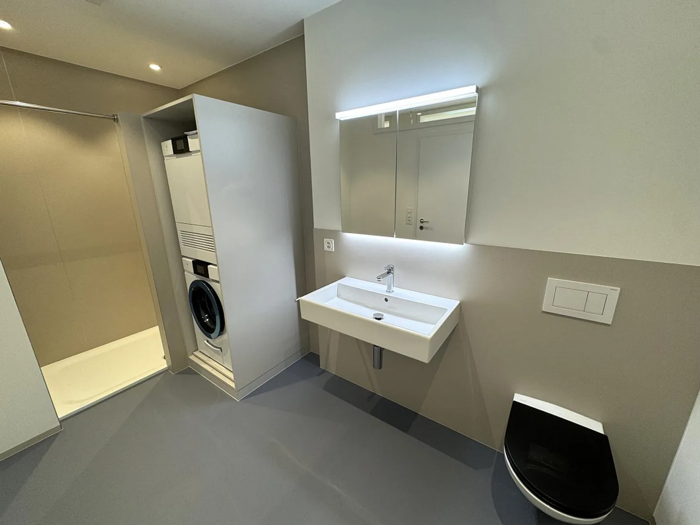 Magnifiquement rénové et spacieux appartement en loft de 1,5 pièce - Photo 8 sur 9