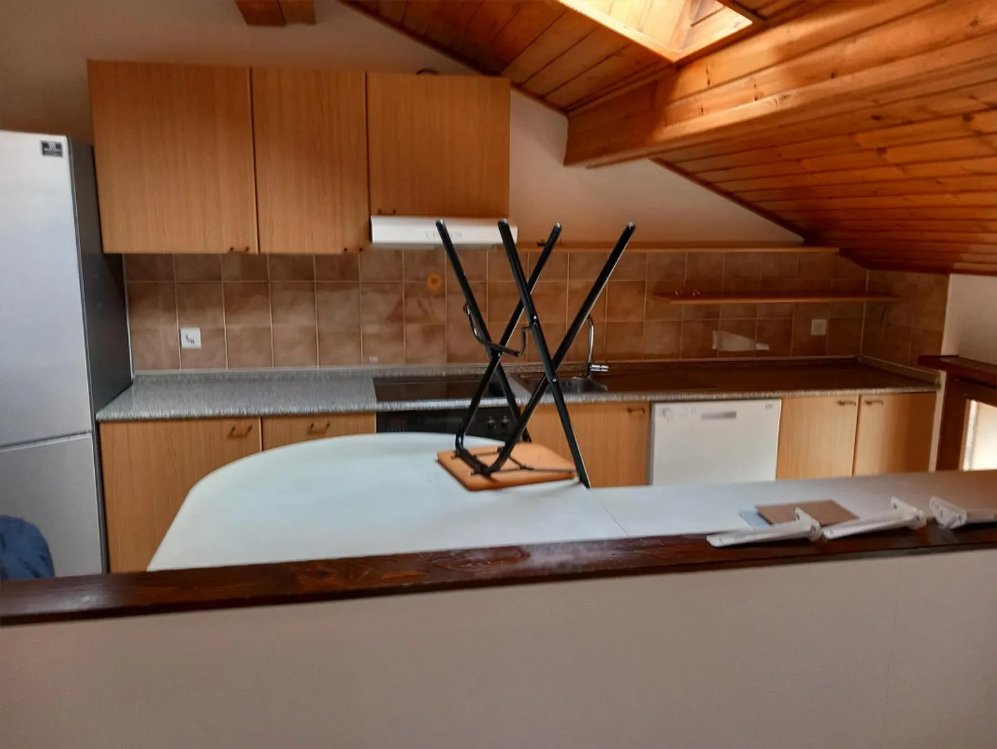 Mendrisio – Ligornetto | Appartamento Mansardato di 4,5 Stanze con Travi a Vista – Ultimo Piano - Foto 7 di 16