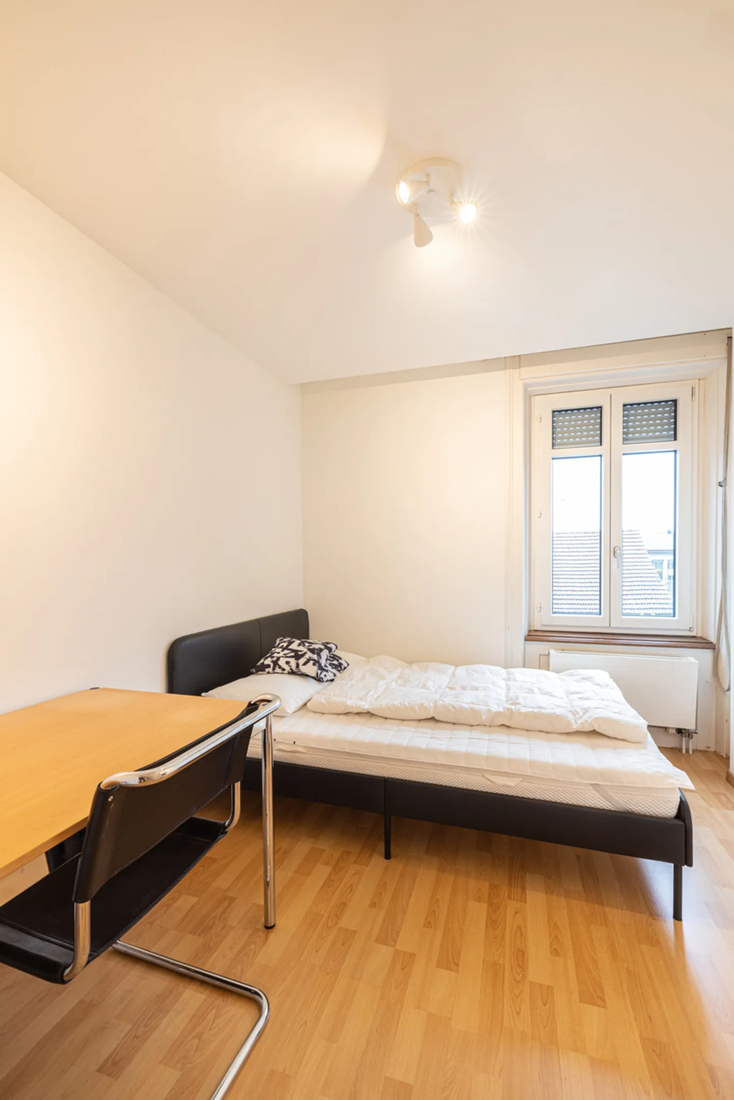 WG-Zimmer an sehr zentraler Lage zu vermieten - Foto 1 von 9