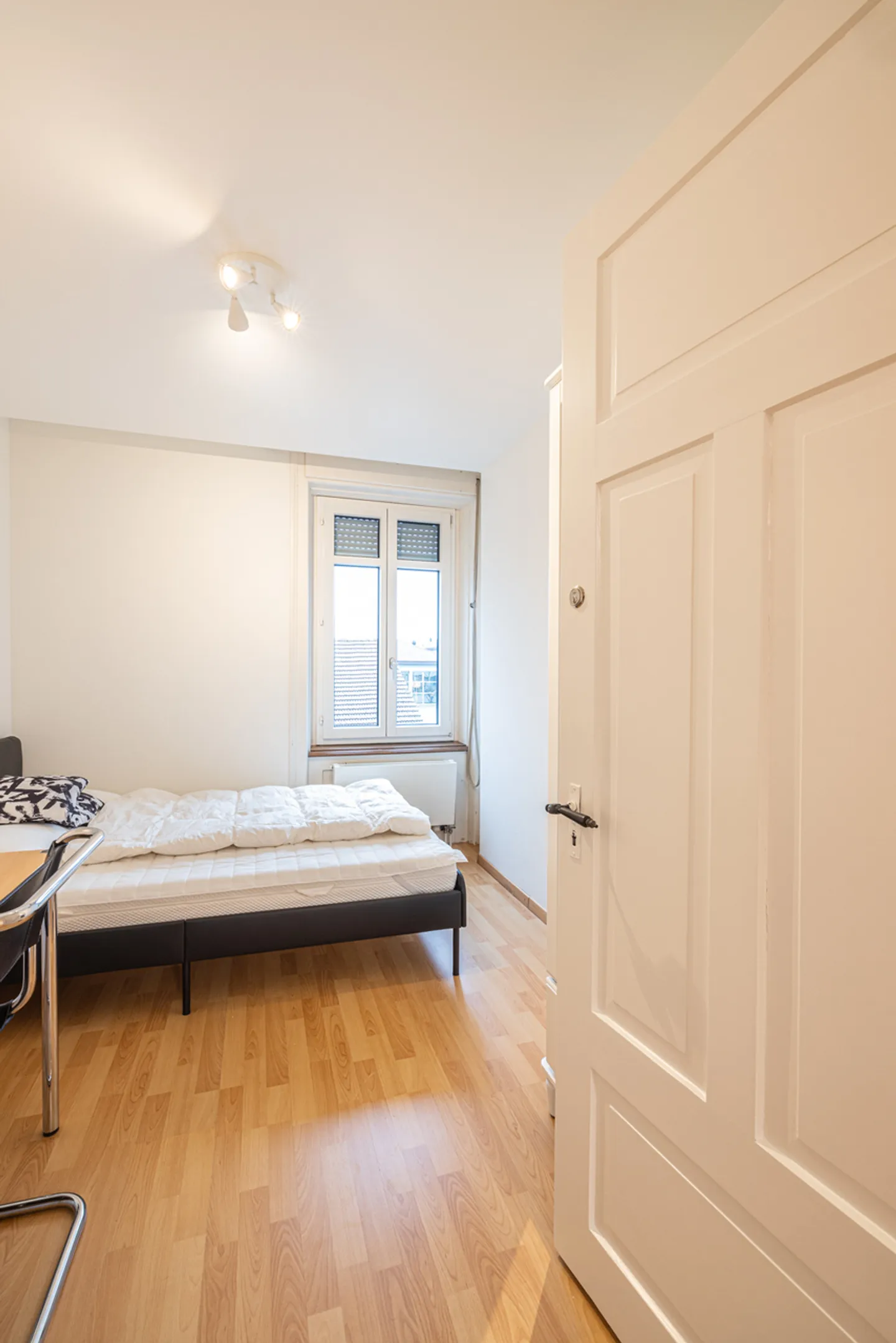 WG-Zimmer an sehr zentraler Lage zu vermieten - Foto 2 von 9