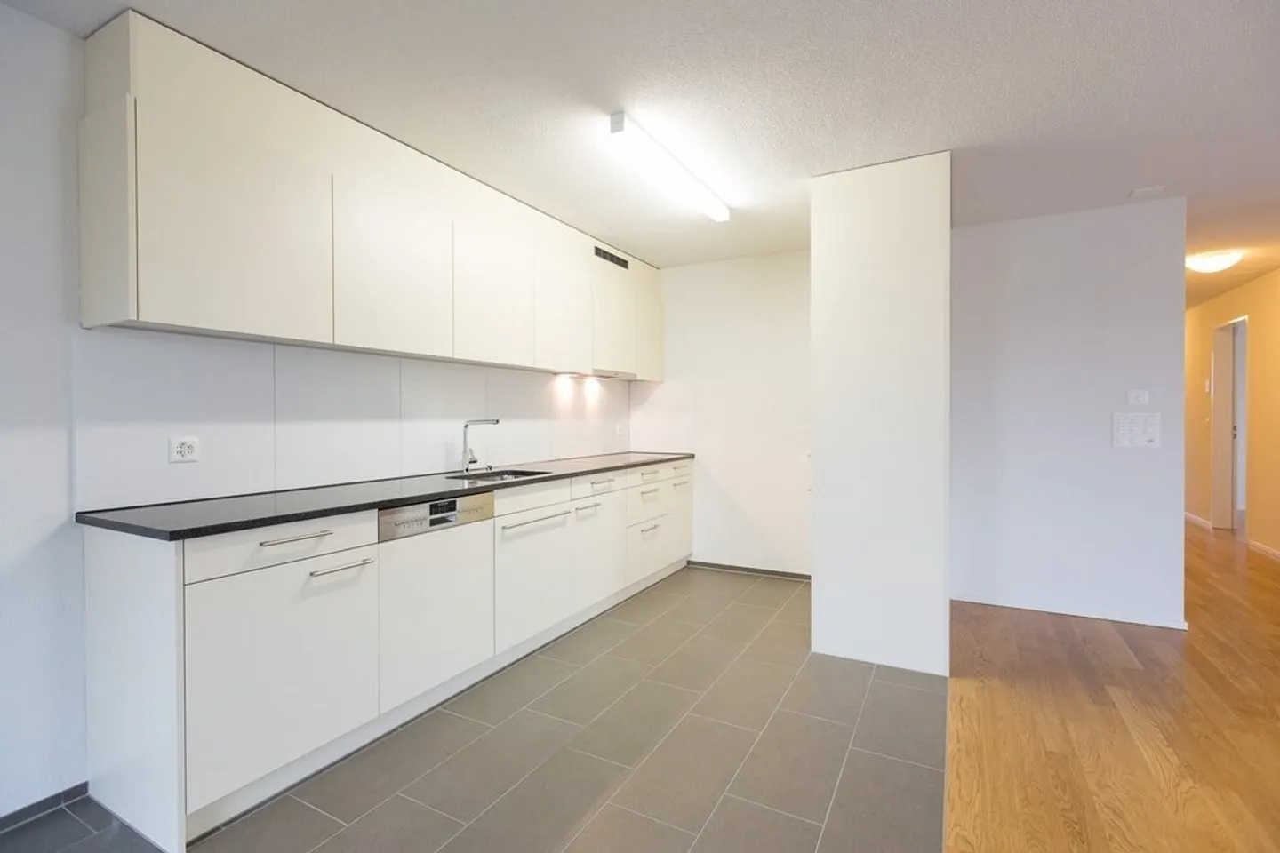 Moderne 2.5-Zimmerwohnung - Foto 5 von 7