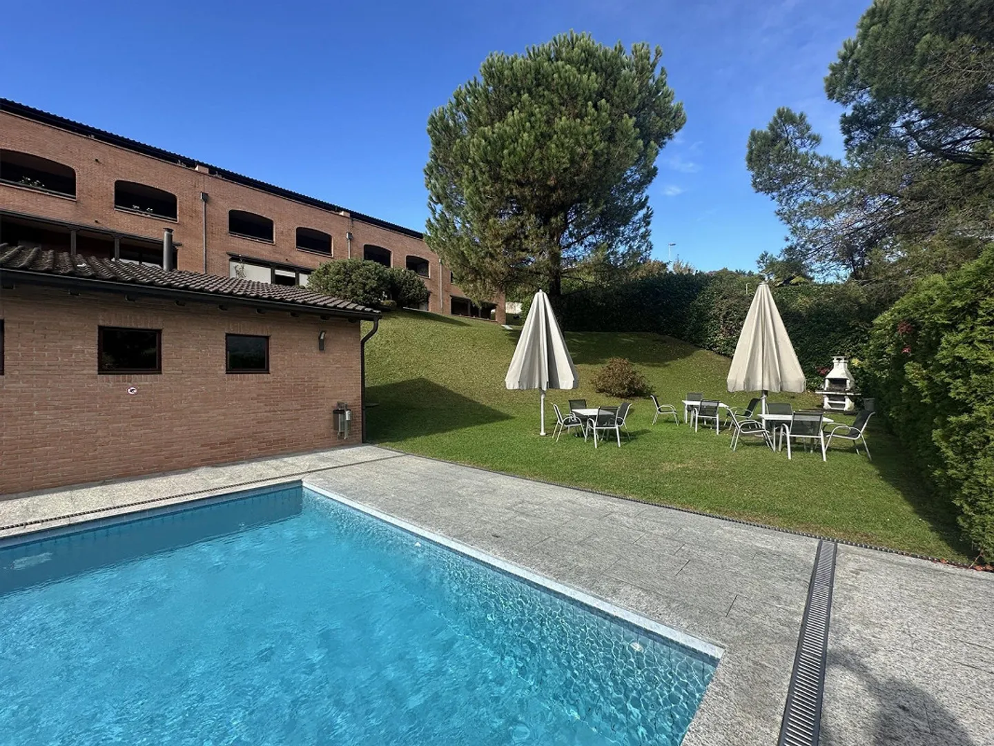 Appartement mit Seeblick und Pool - Foto 3 von 13