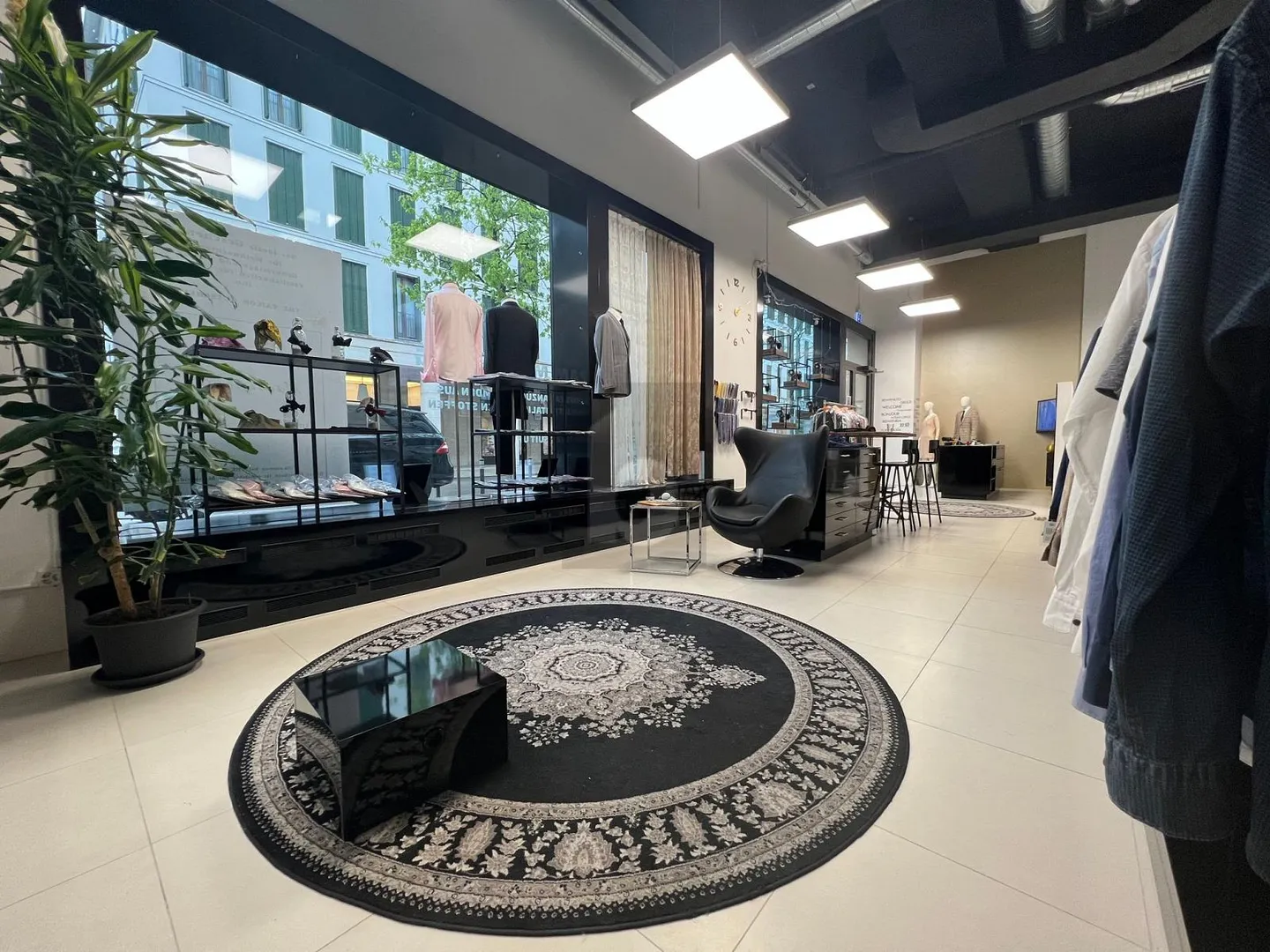 Negozio in affitto - Foto 2 di 6