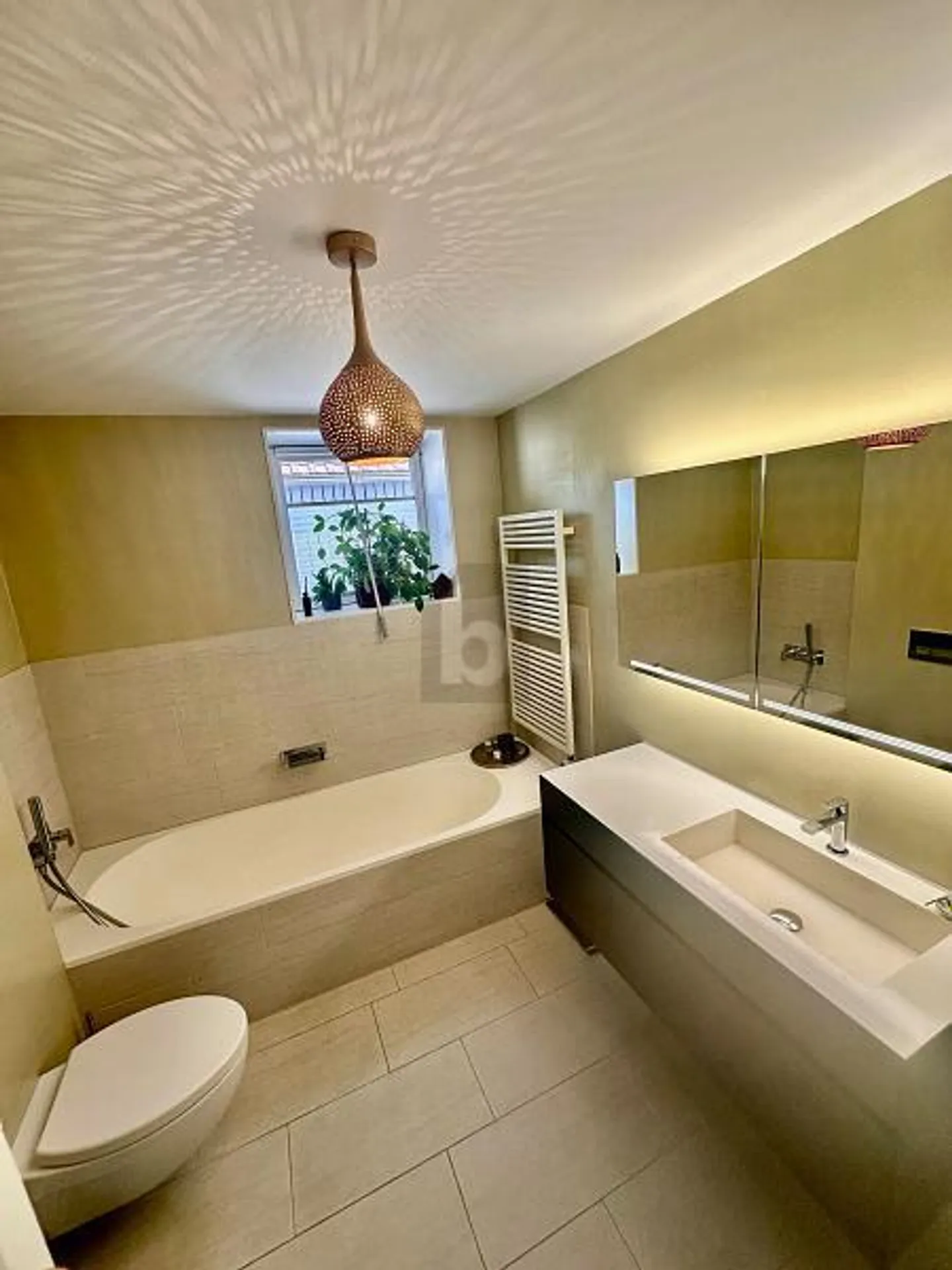 ARREDATO CON STILE - GIARDINO PRIVATO - DISPONIBILE PER 12 MESI - Foto 5 di 6