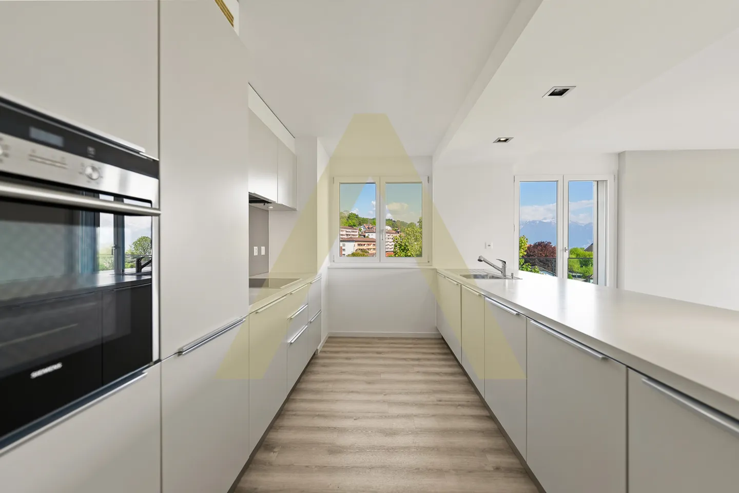 Appartamento spazioso con vista lago - Foto 4 di 7