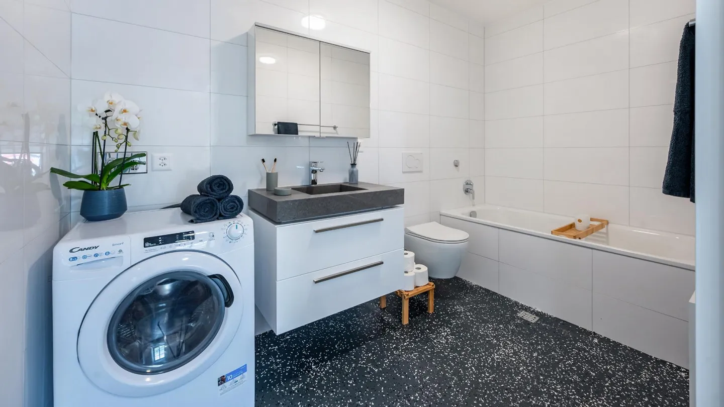 Edificio residenziale completamente ristrutturato | 8 appartamenti | 4% di rendimento | Cantone di Argovia - Foto 10 di 17