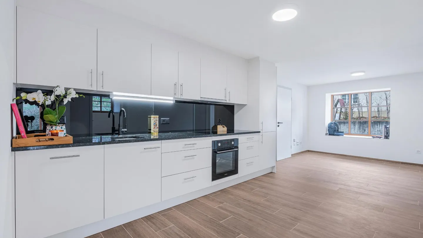 Edificio residenziale completamente ristrutturato | 8 appartamenti | 4% di rendimento | Cantone di Argovia - Foto 12 di 17