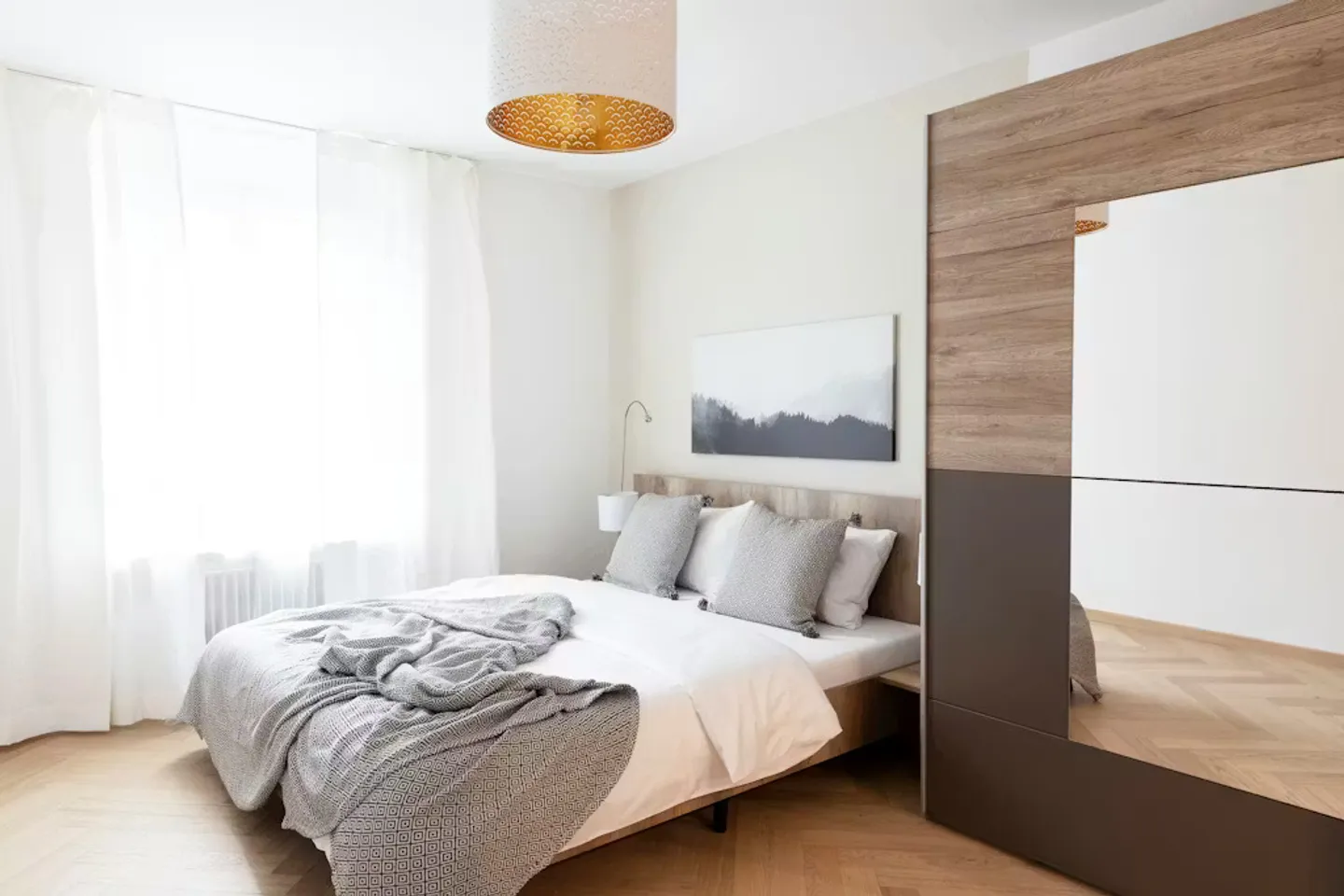 Chic Apartment in Zürich - Photo 3 of 4