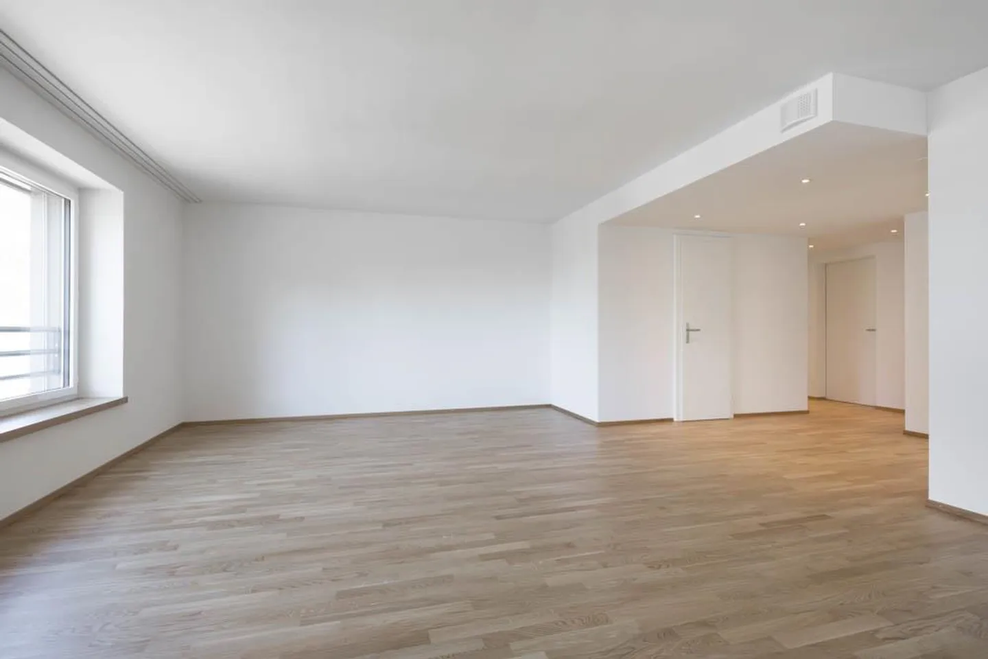 Stadtnahe Familienwohnung mit verglastem Balkon - Photo 7 sur 13