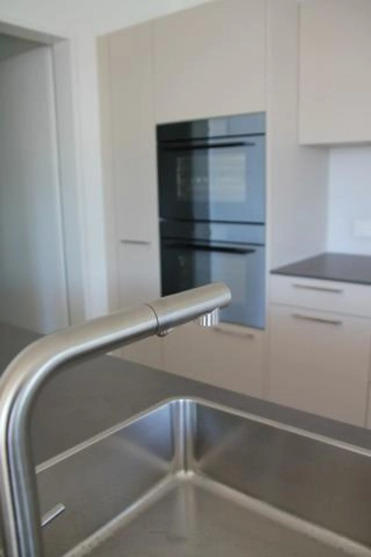 **FIRST OCCUPANCY** - 4.5 Room Apartment - Photo 6 of 17