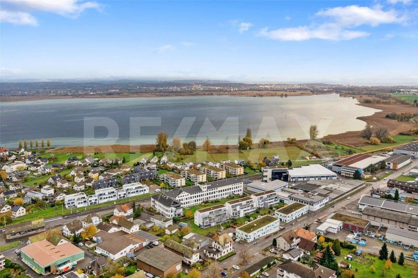 Magnifique loft avec vue sur le lac - Photo 1 sur 13